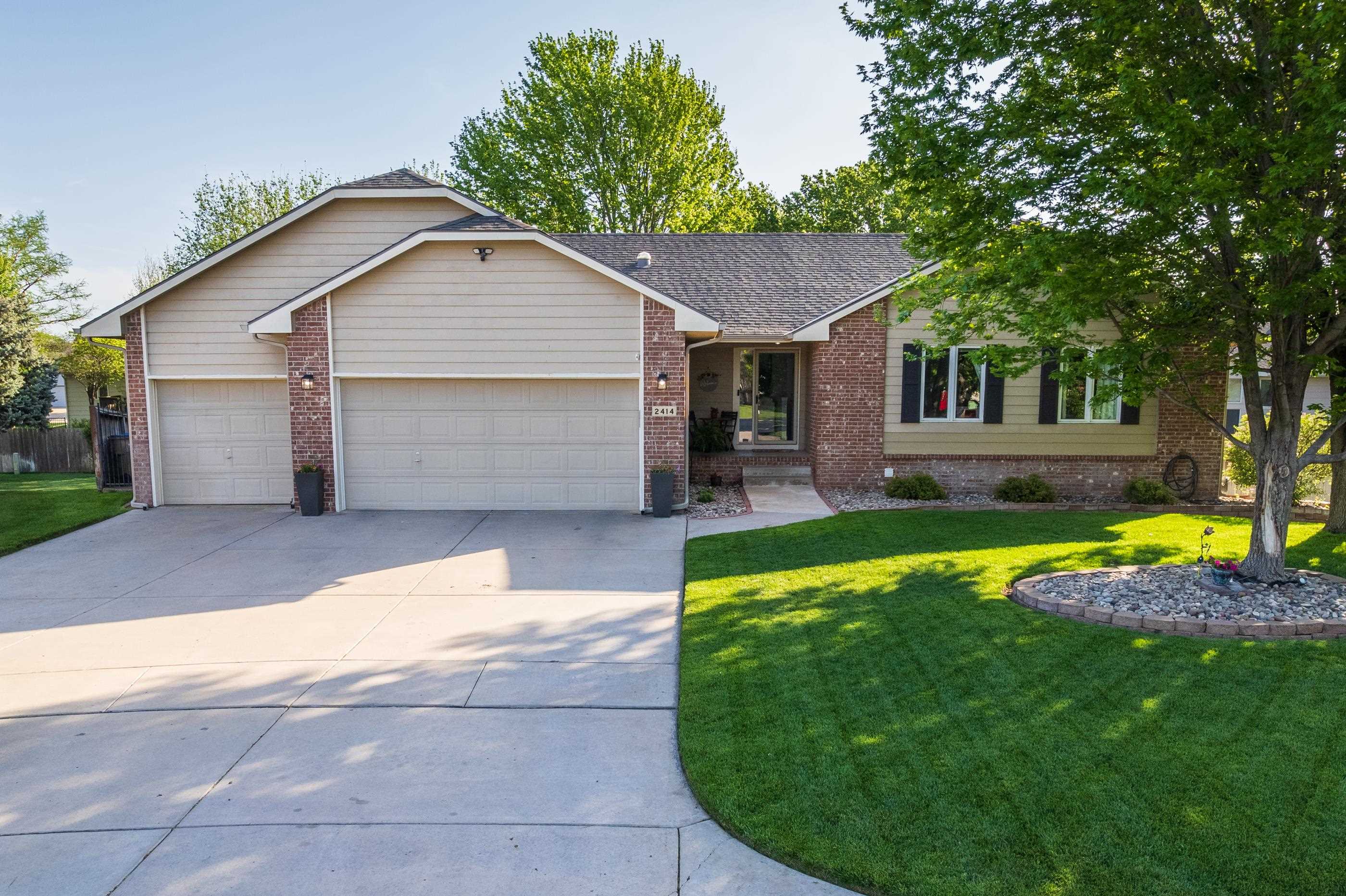 2414 N Covington Ct
