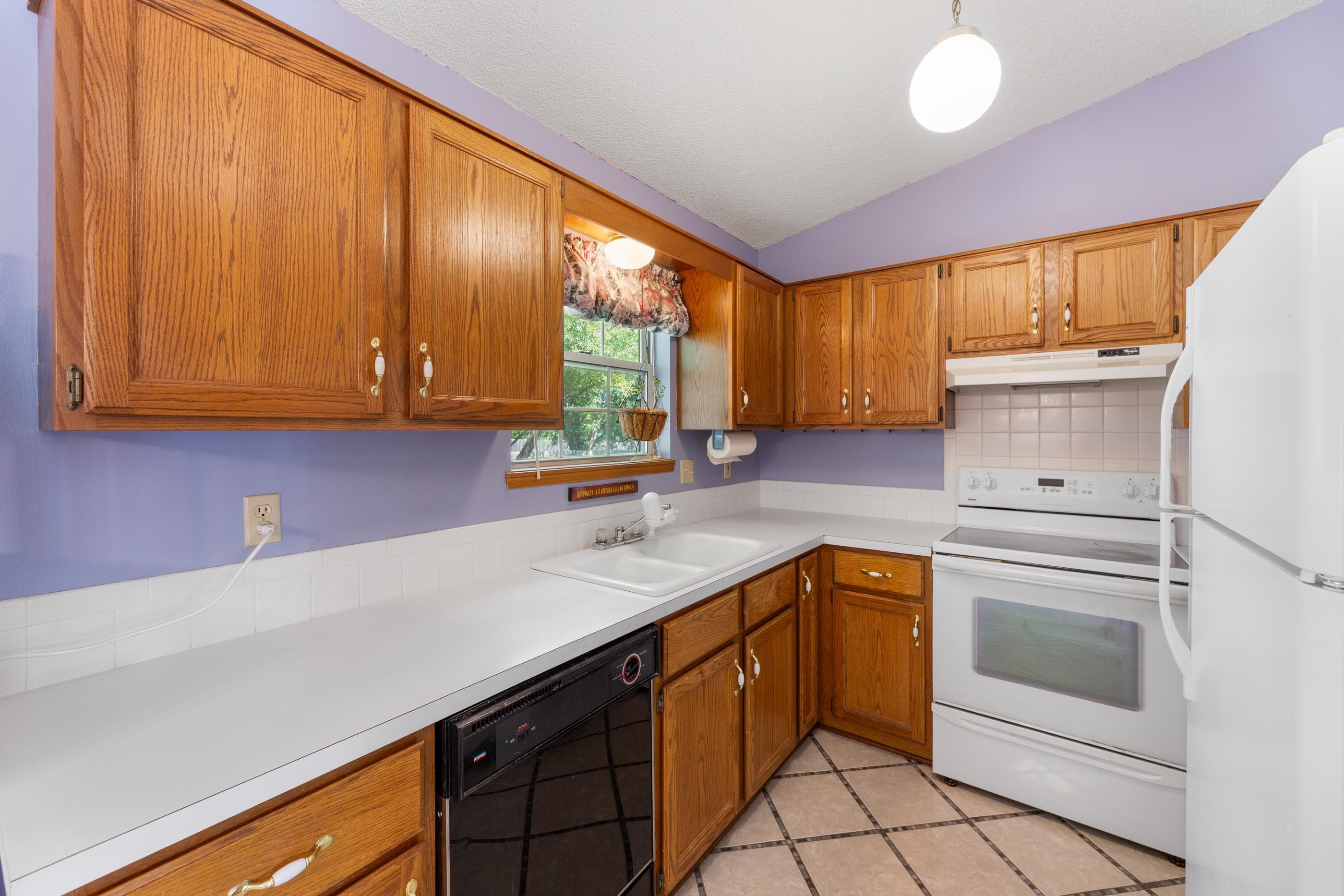 2509 N Beacon Hill St.