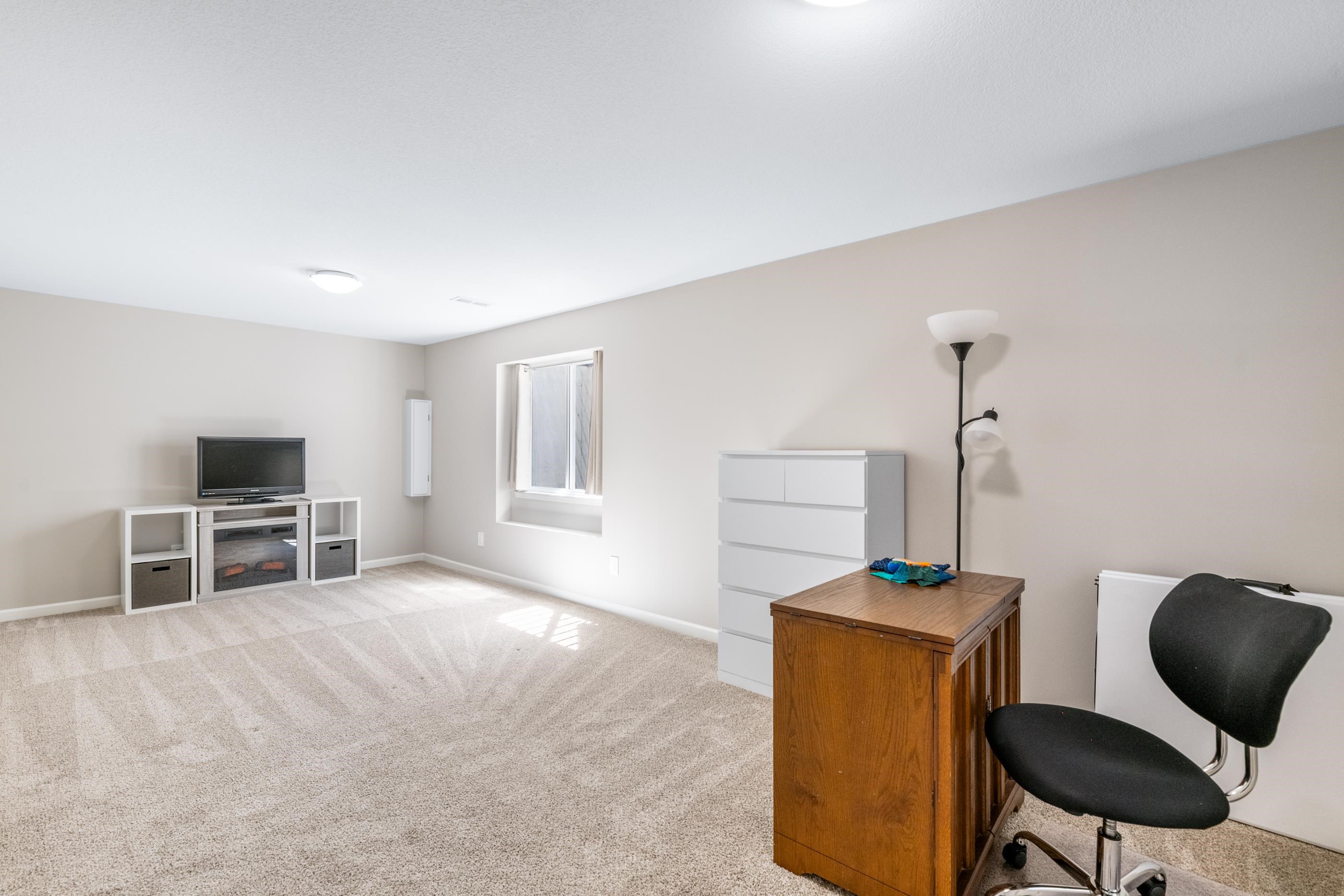 10926 W Cedar Lane