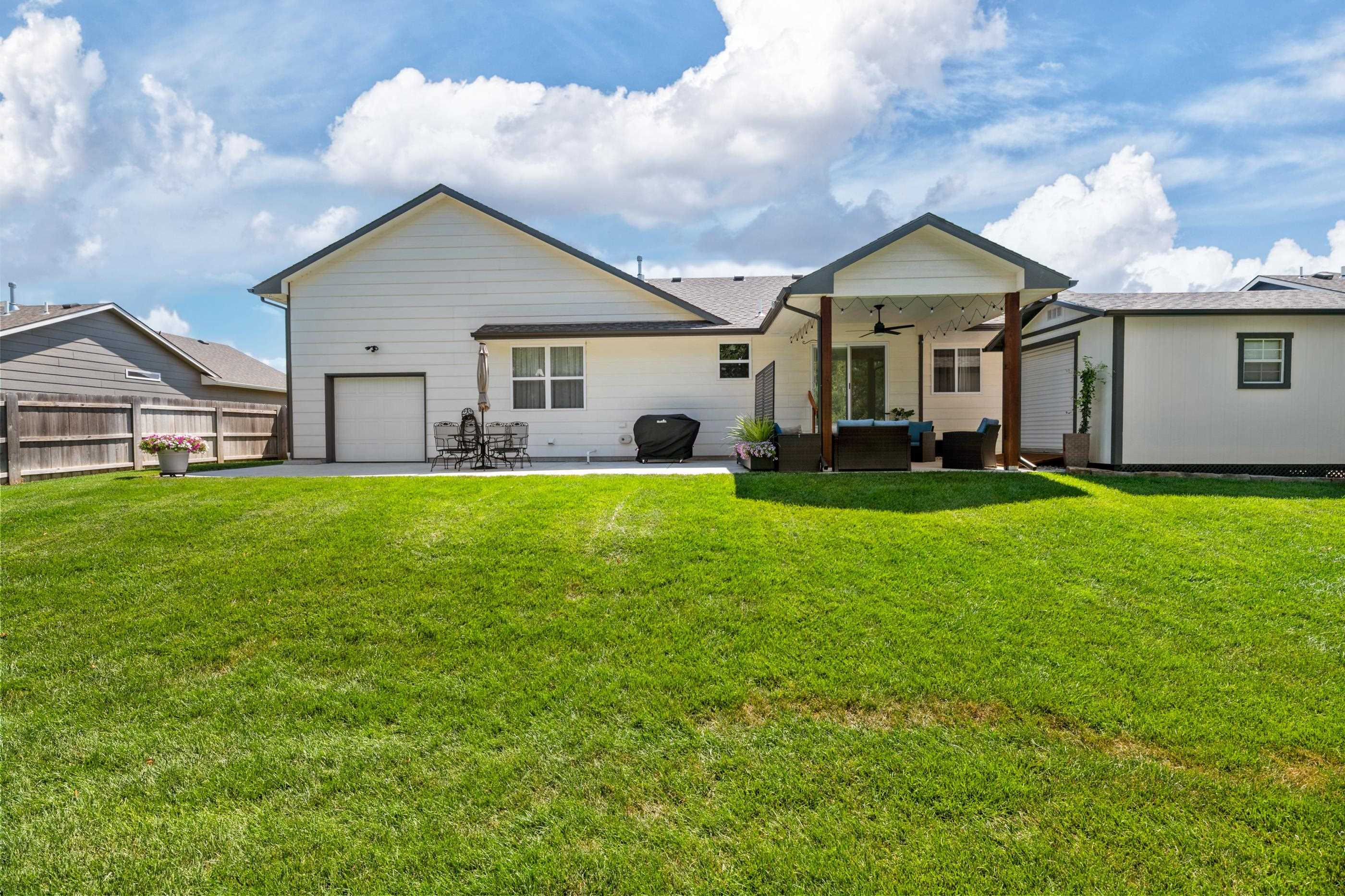 10926 W Cedar Lane