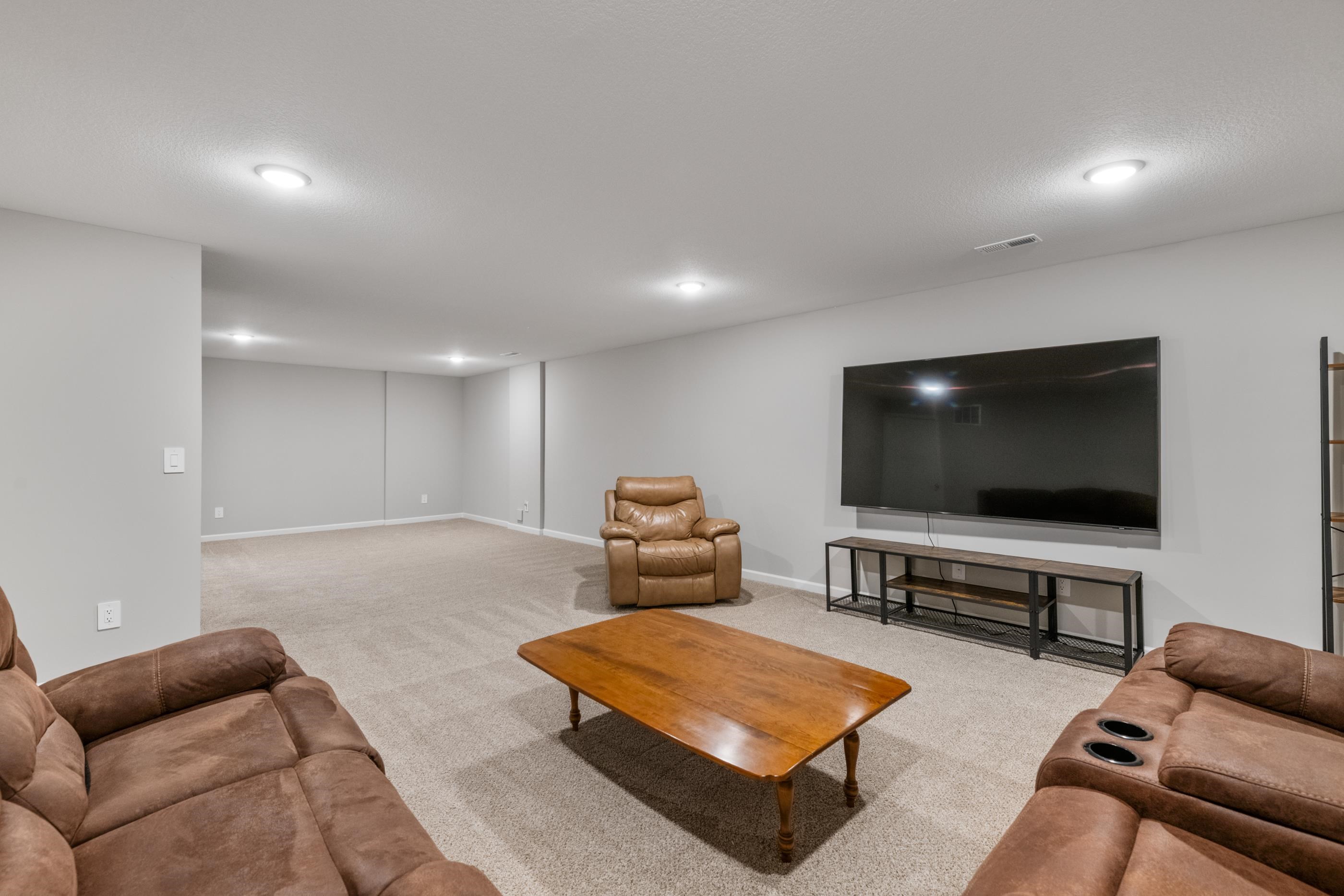 10926 W Cedar Lane