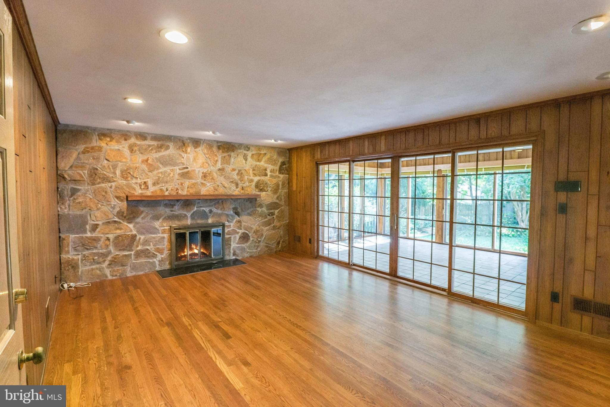 2003 BRANDYWOOD LANE