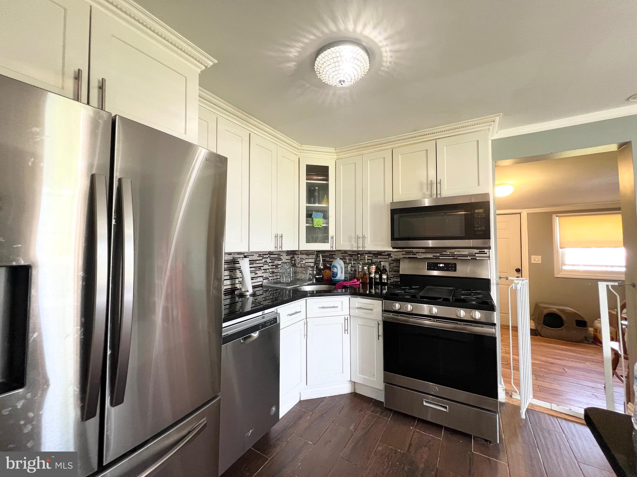 79 W FIFTH
