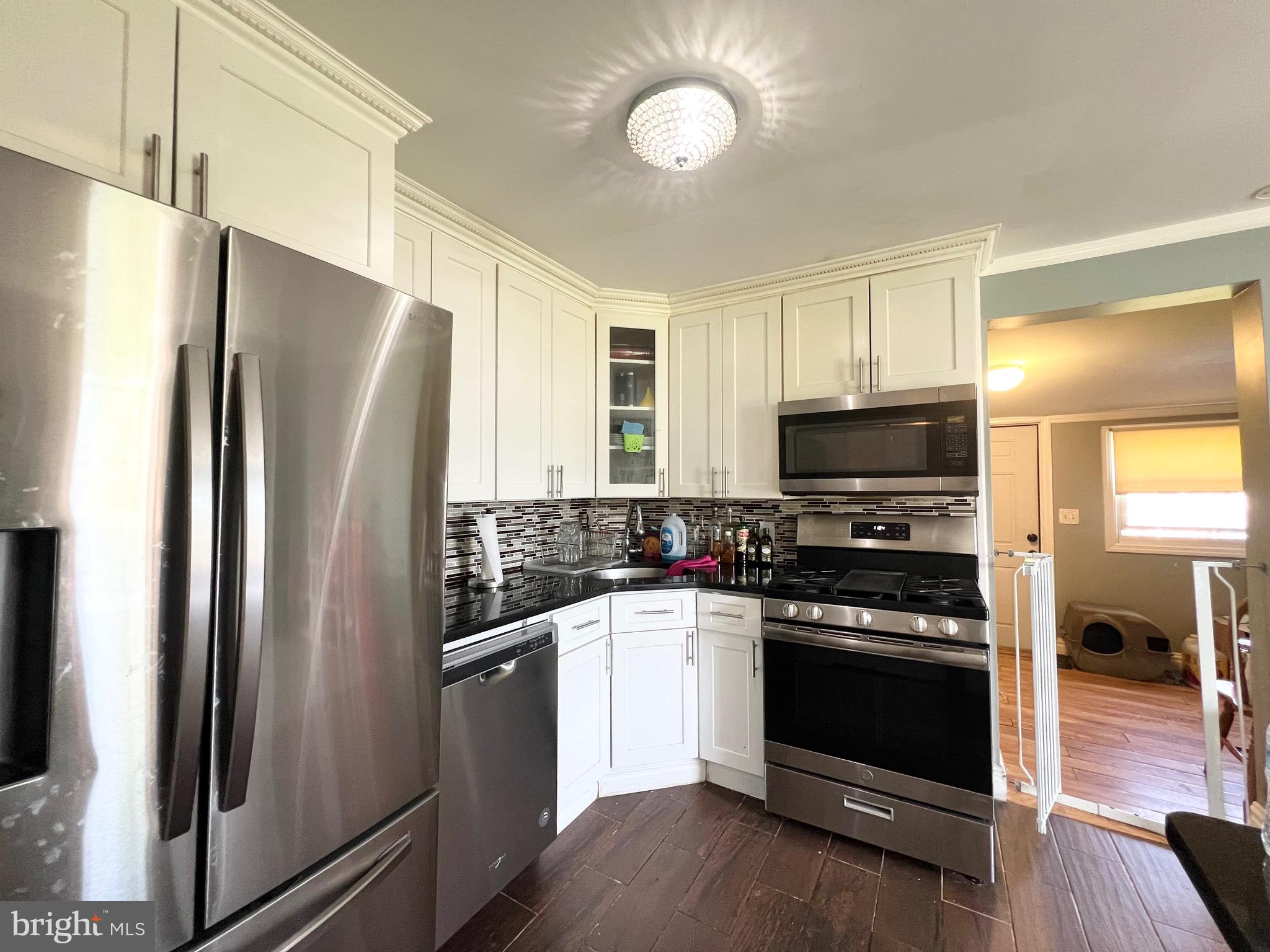 79 W FIFTH