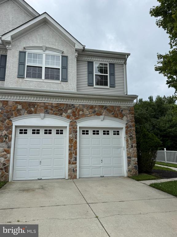 47 ROSS WAY