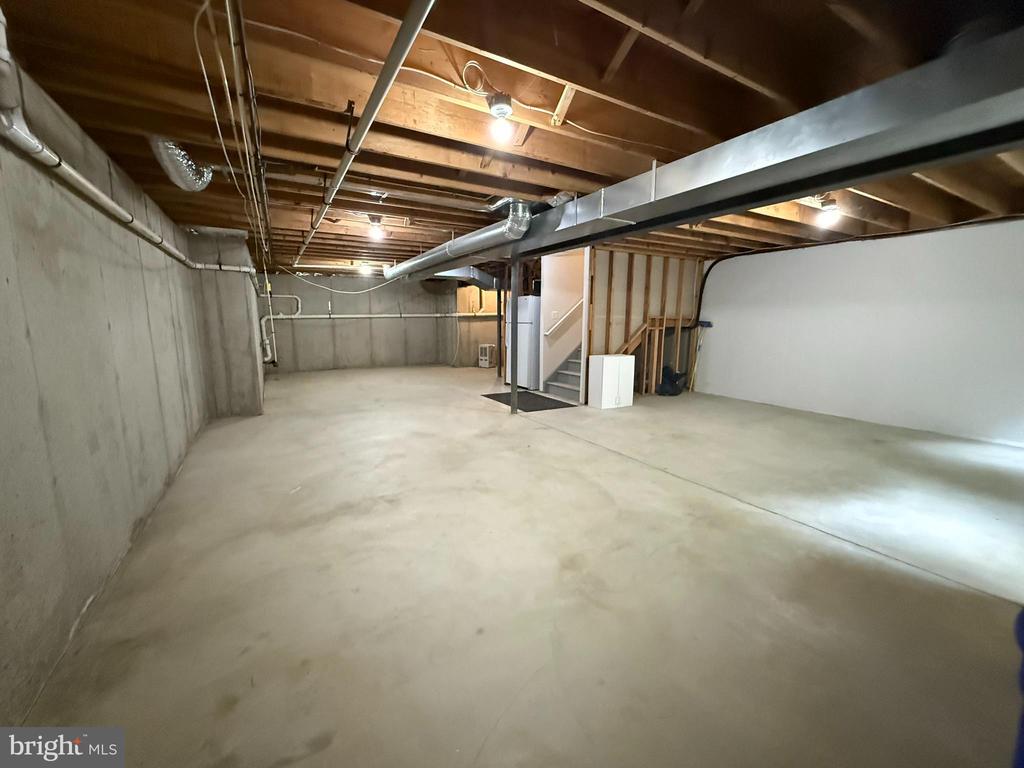 47 ROSS WAY