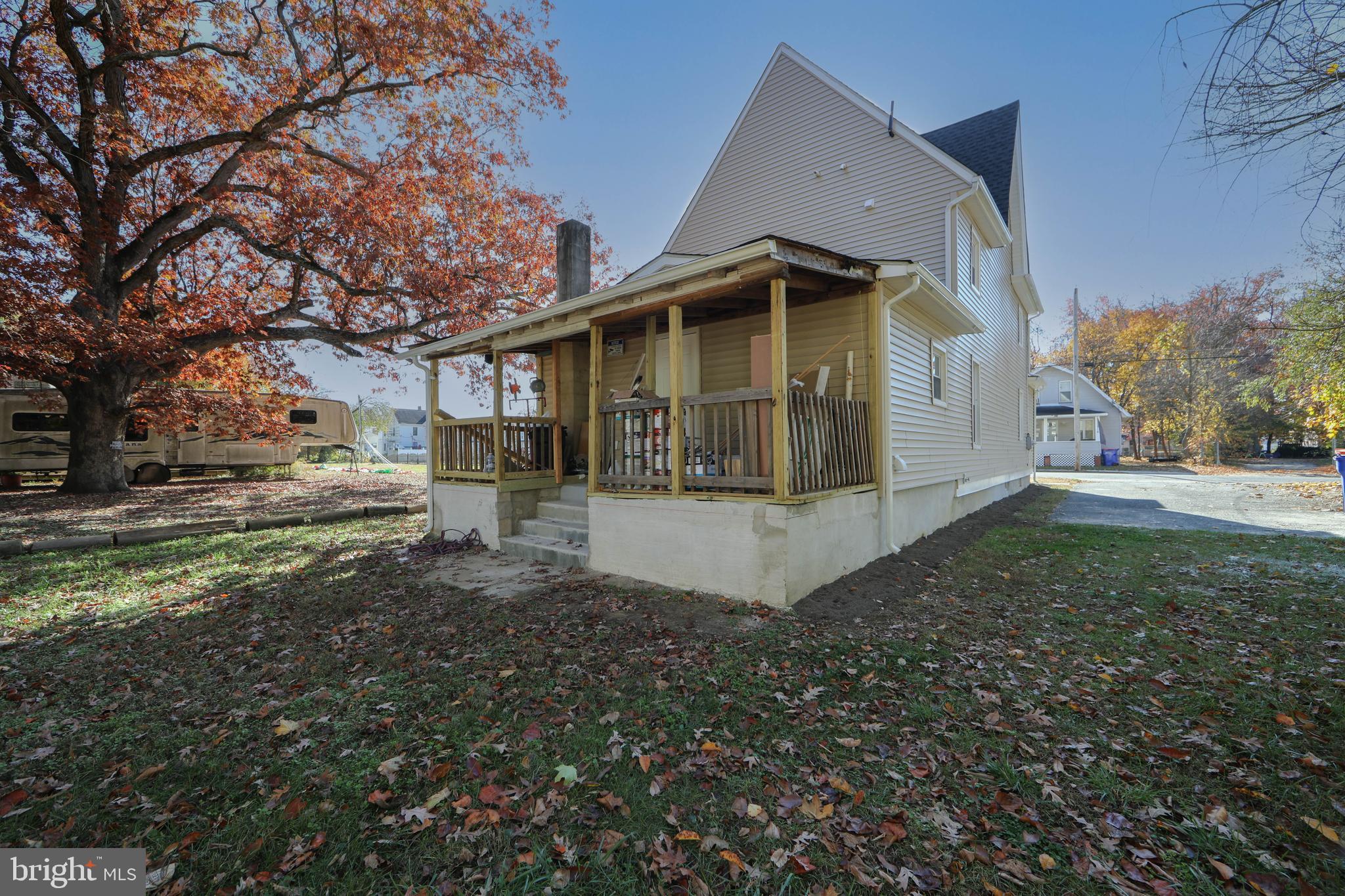 324 MAURICE STREET