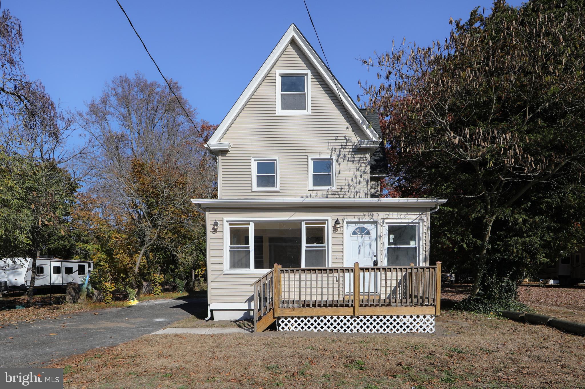 324 MAURICE STREET