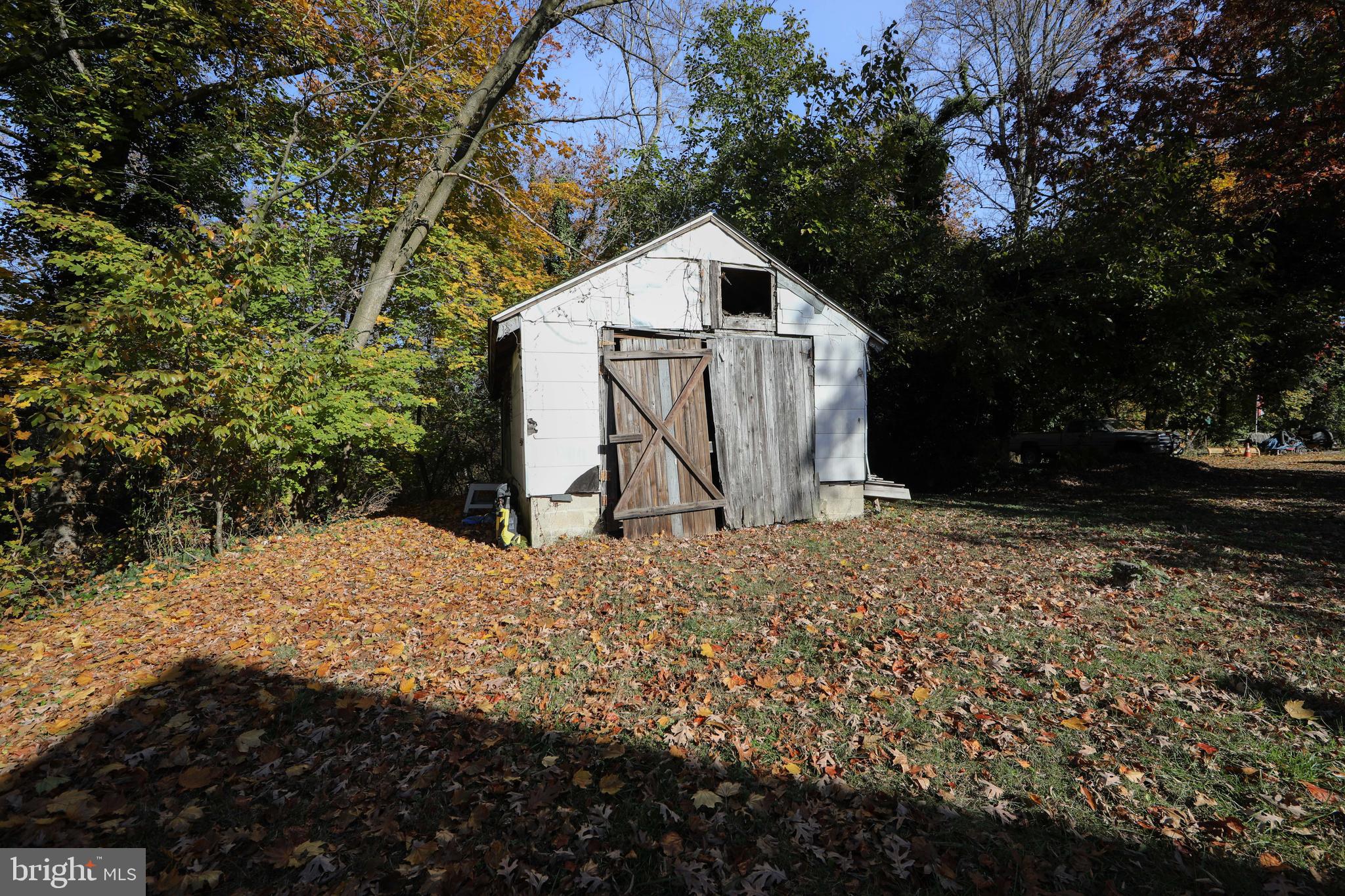 324 MAURICE STREET