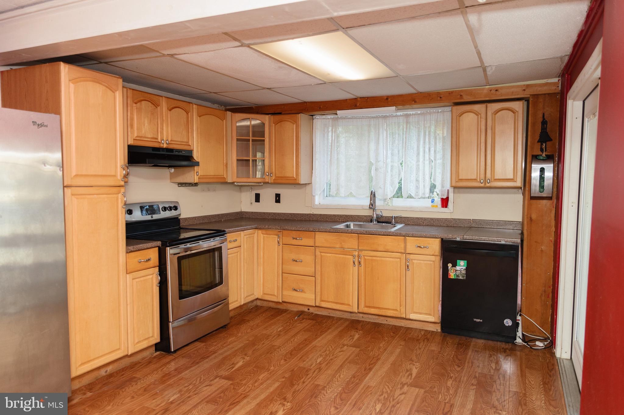 1009 CHESTNUT STREET