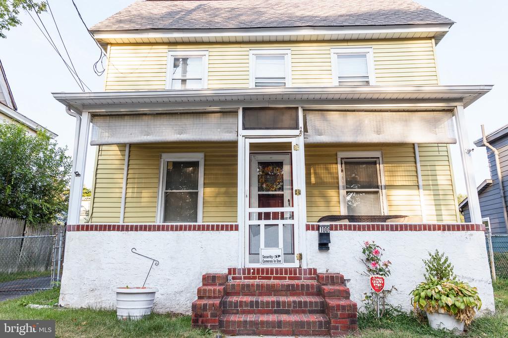 1009 CHESTNUT STREET