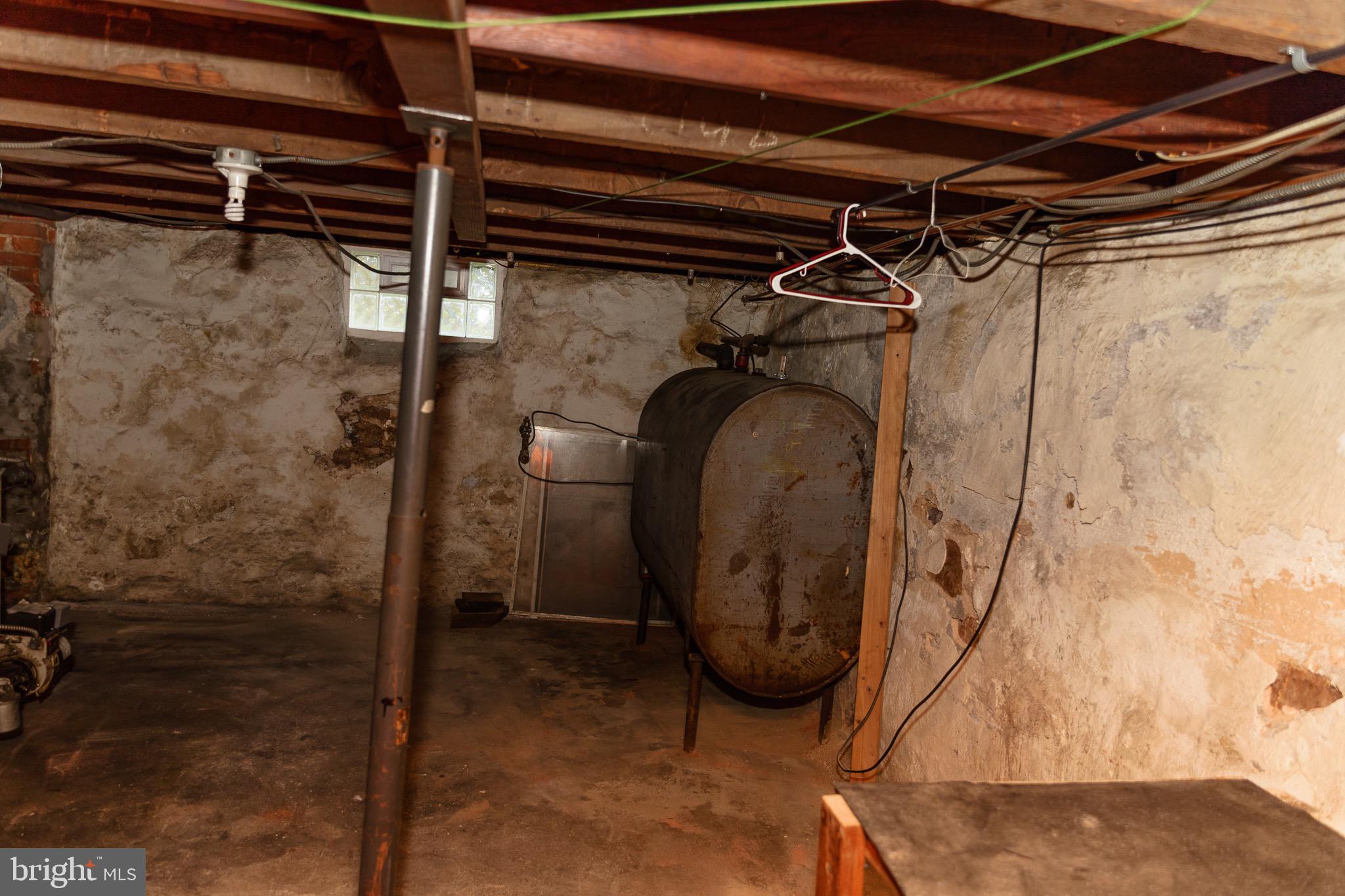 1009 CHESTNUT STREET