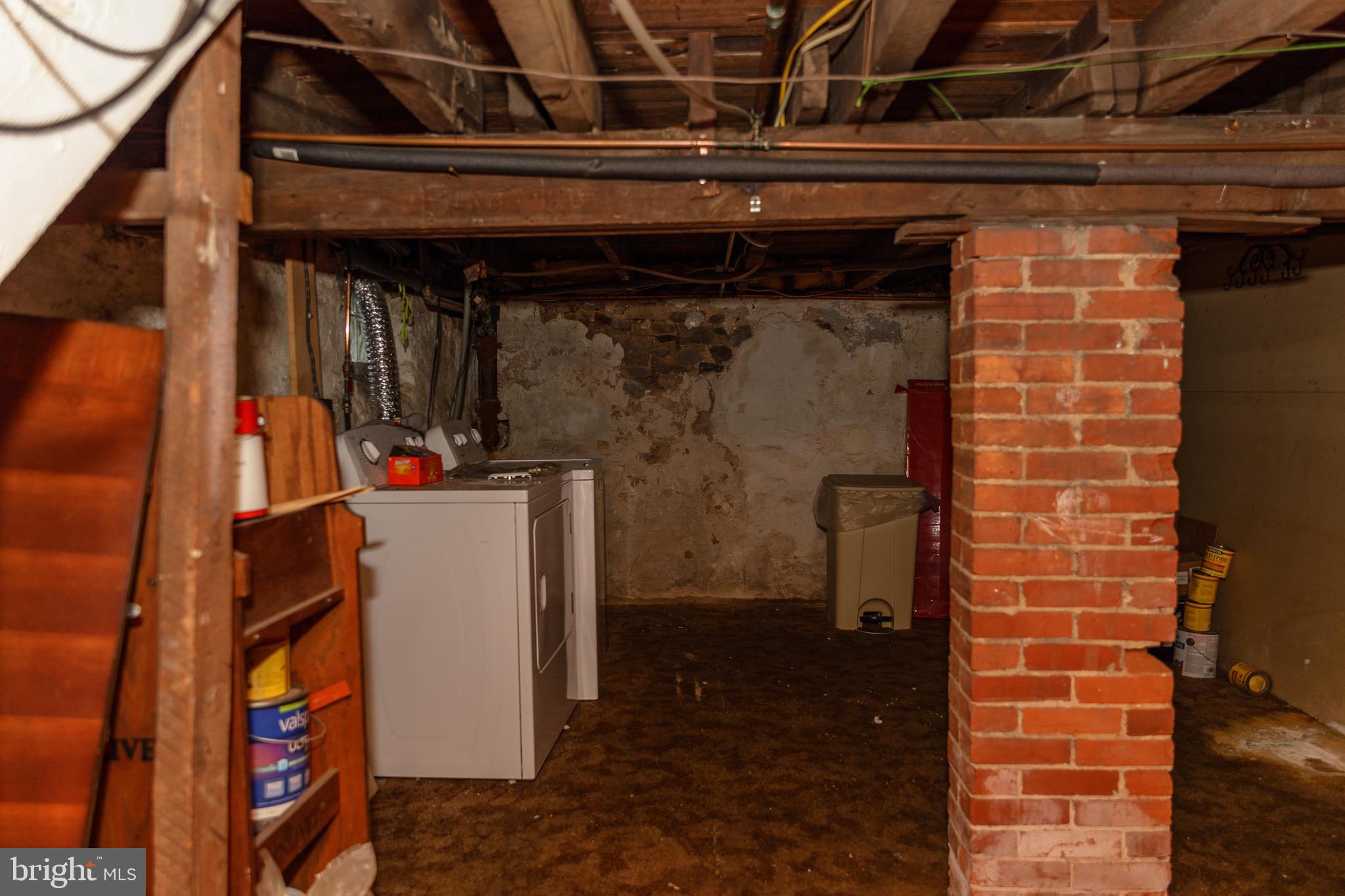 1009 CHESTNUT STREET