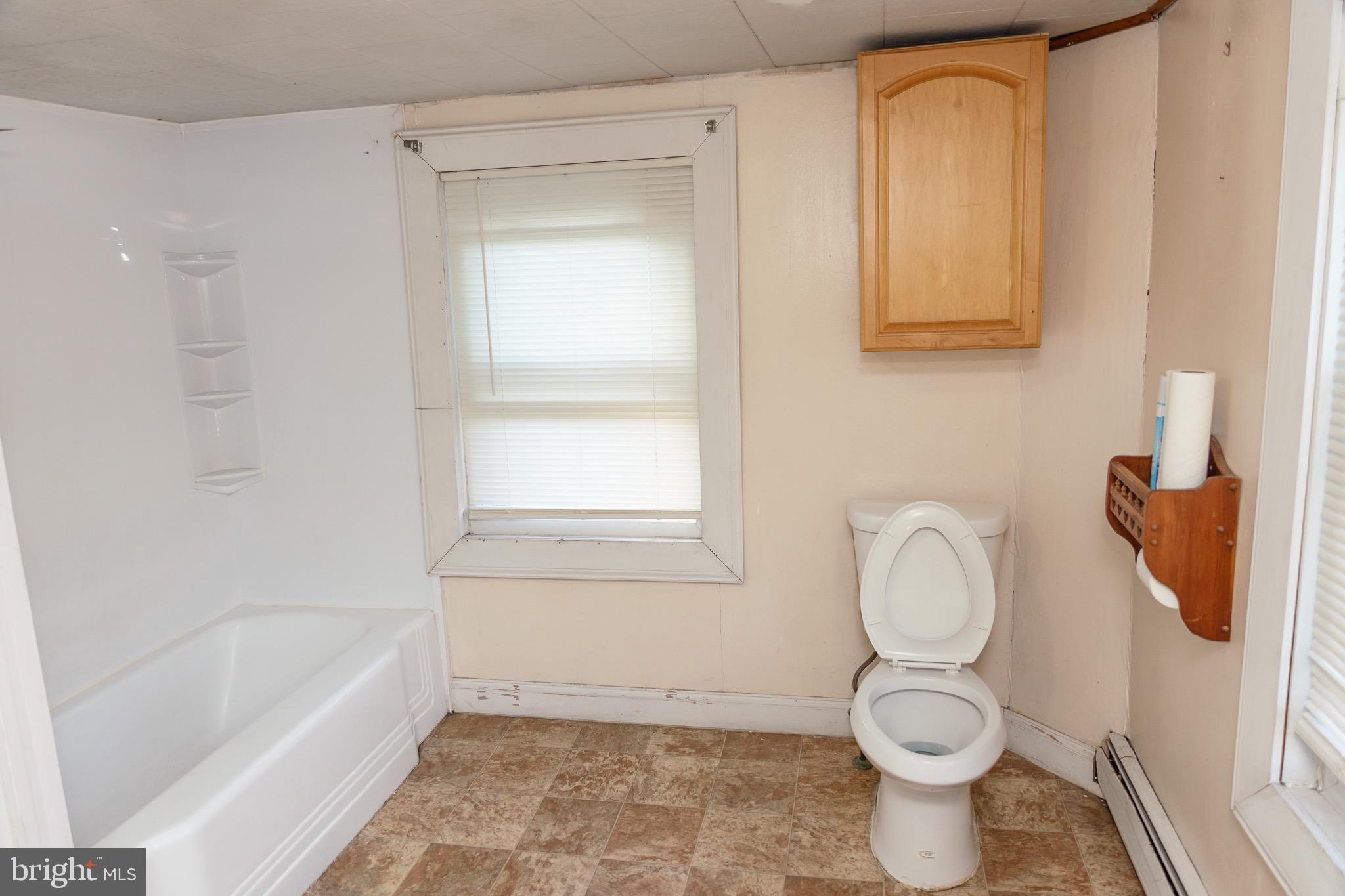 1009 CHESTNUT STREET