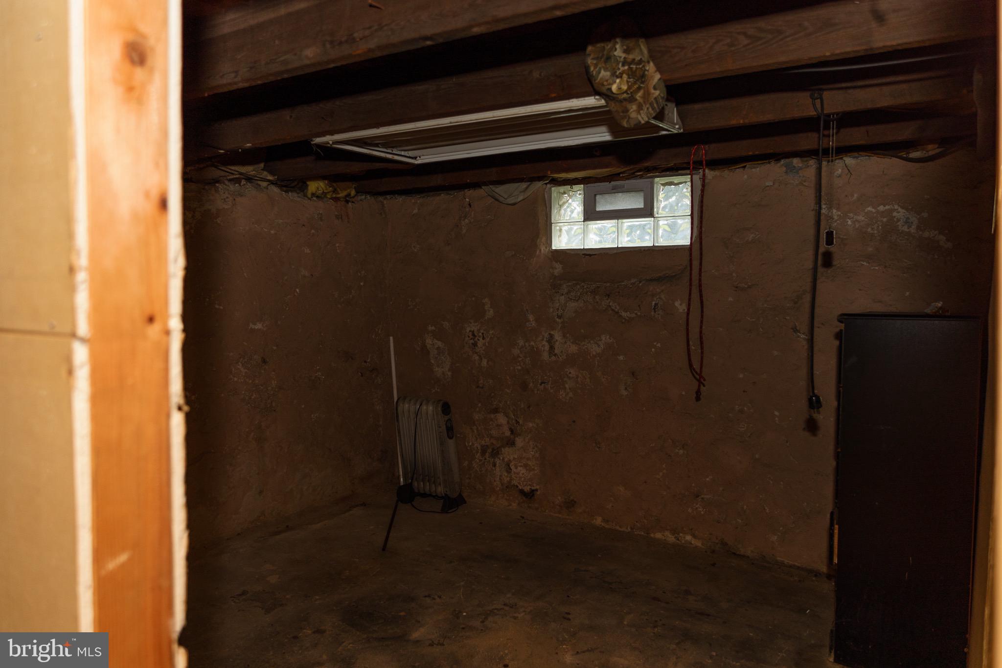 1009 CHESTNUT STREET