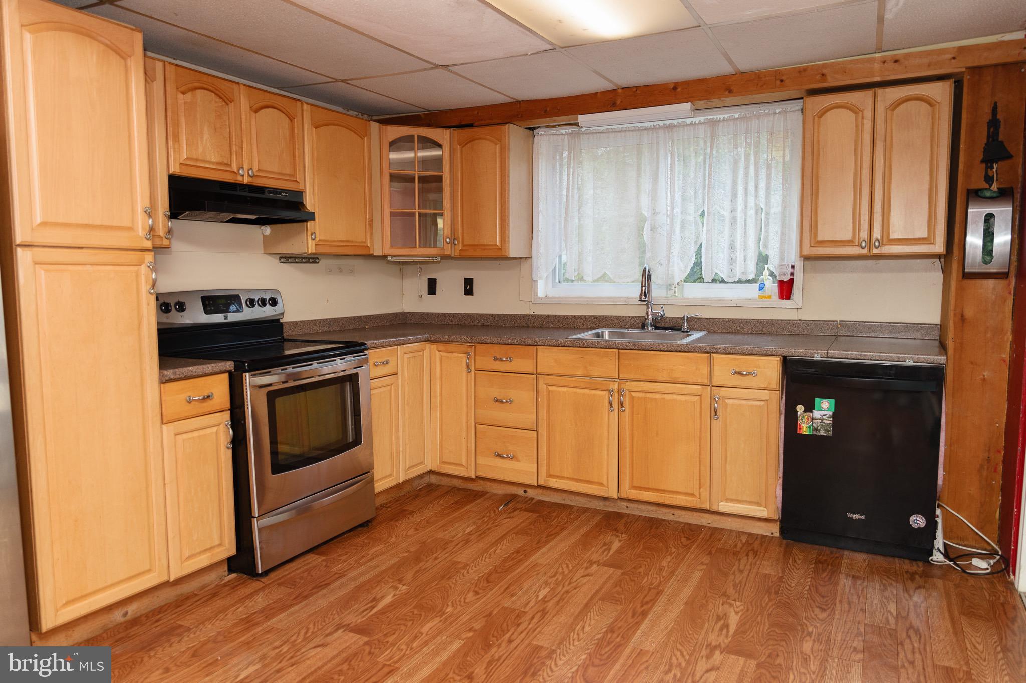 1009 CHESTNUT STREET