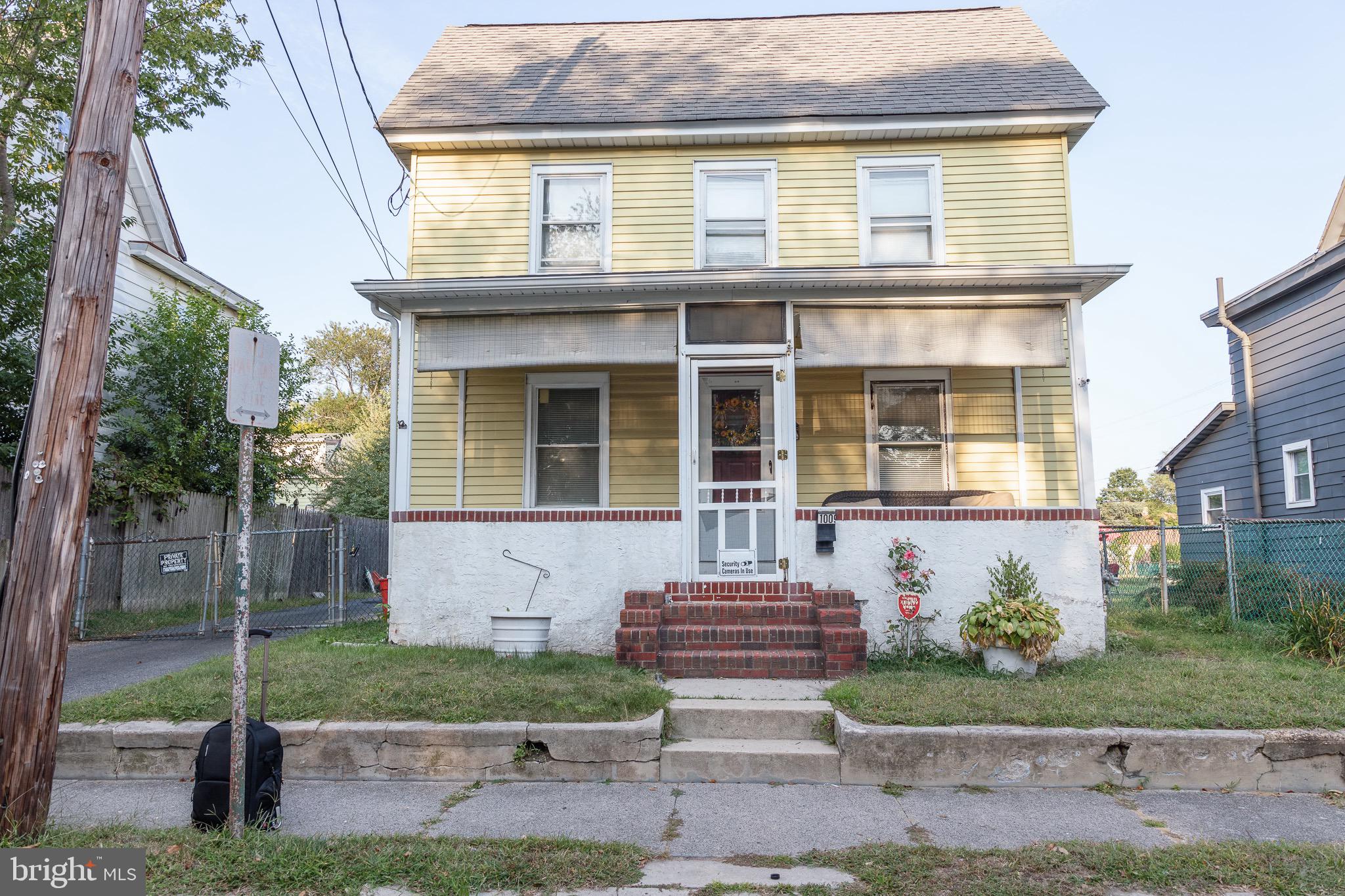 1009 CHESTNUT STREET