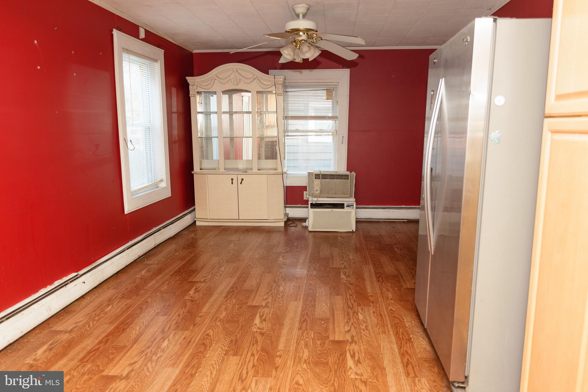 1009 CHESTNUT STREET