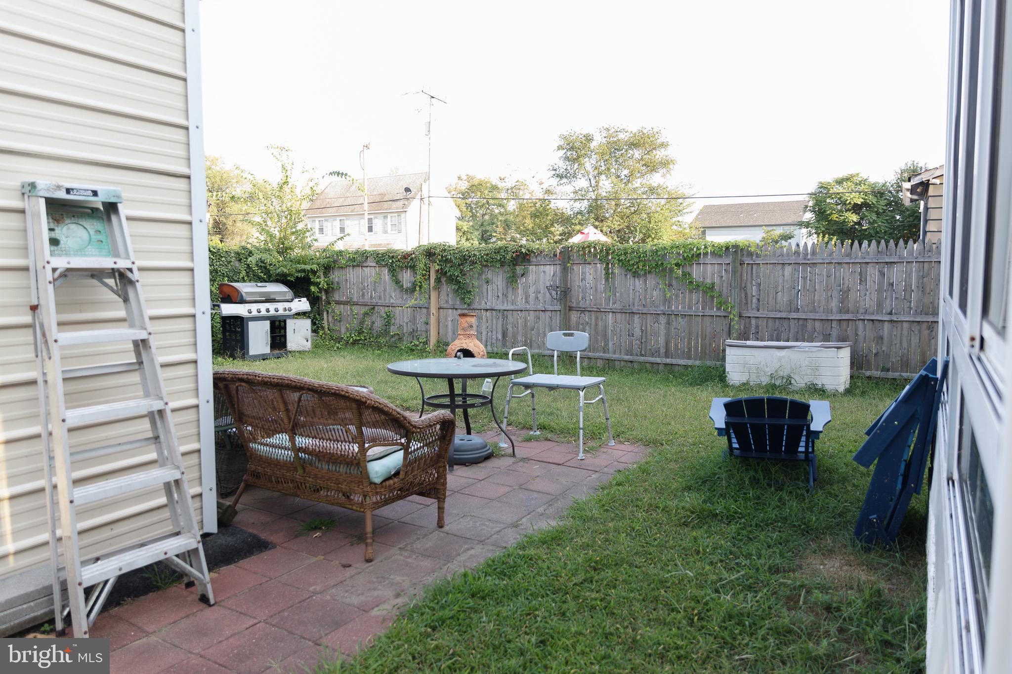 1009 CHESTNUT STREET