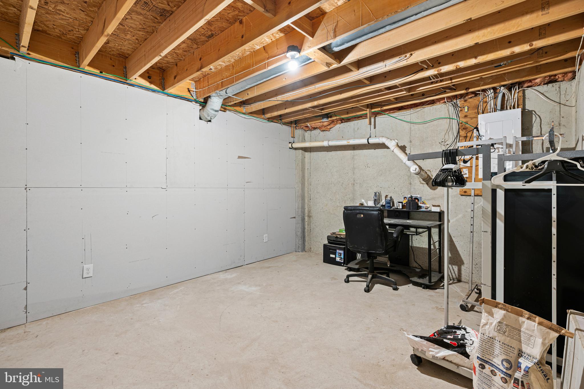 2307 SUNNYHILL AVENUE