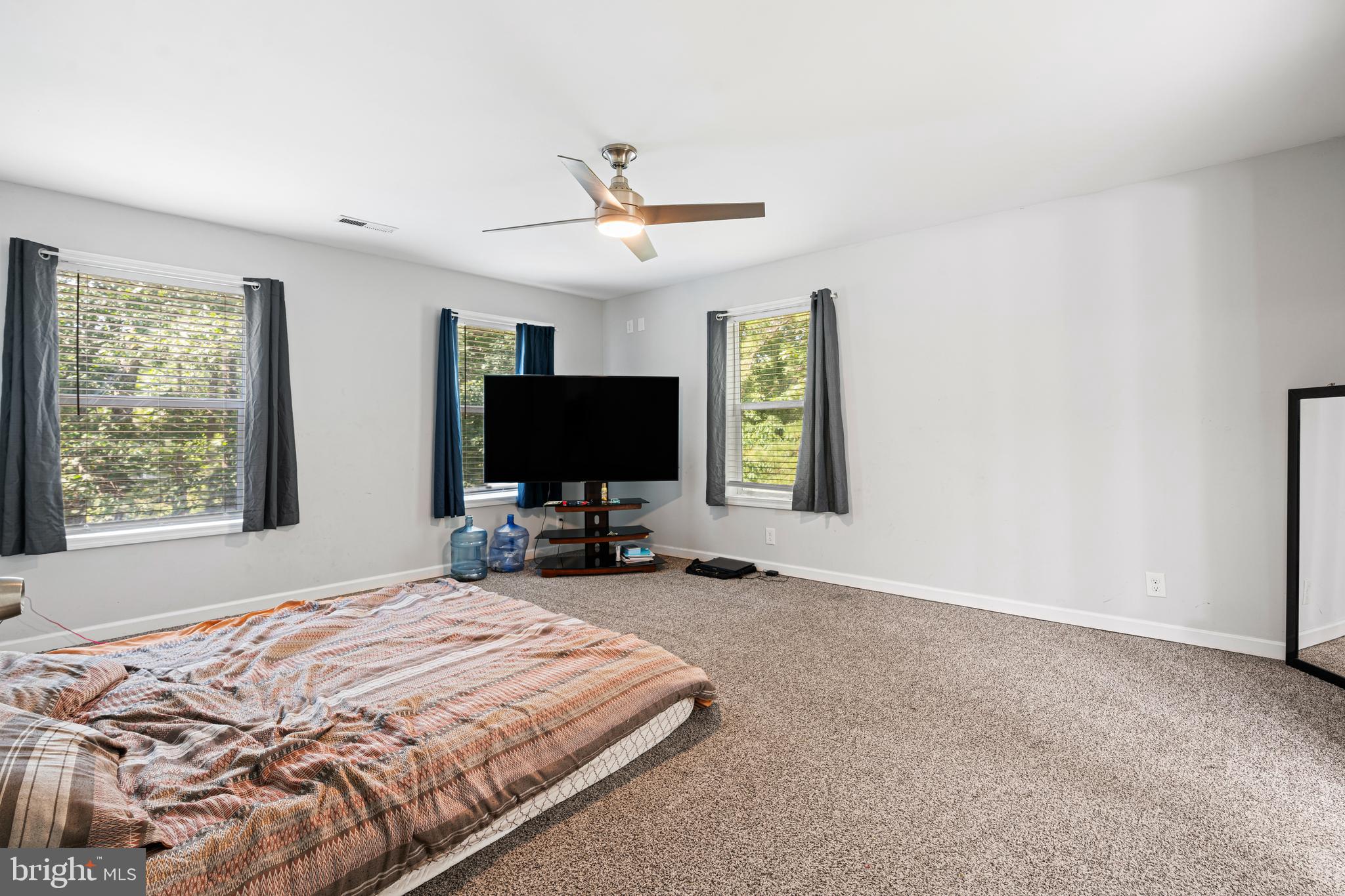 2307 SUNNYHILL AVENUE