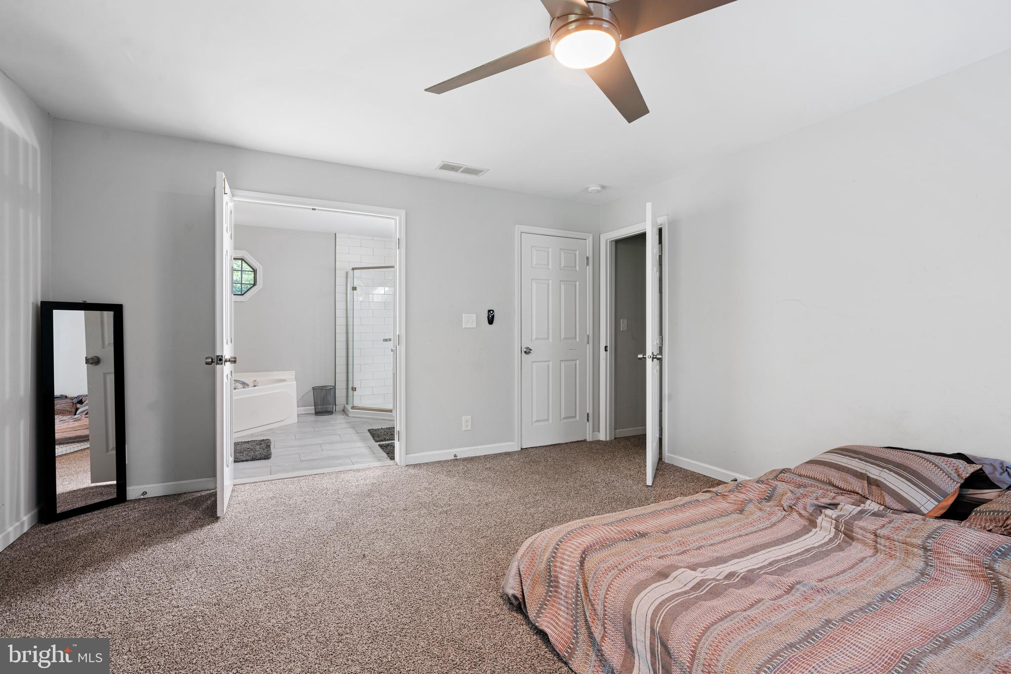 2307 SUNNYHILL AVENUE