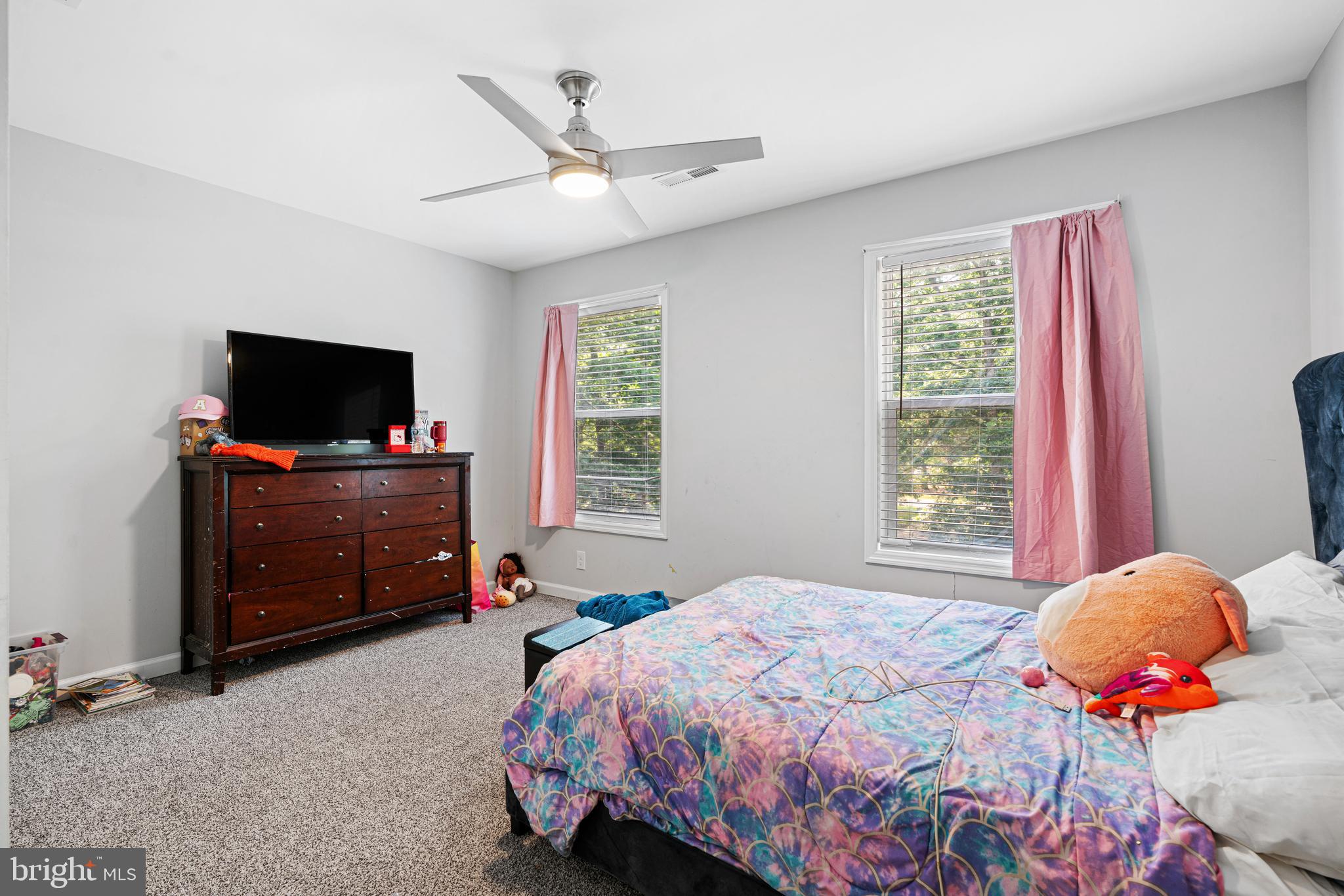 2307 SUNNYHILL AVENUE