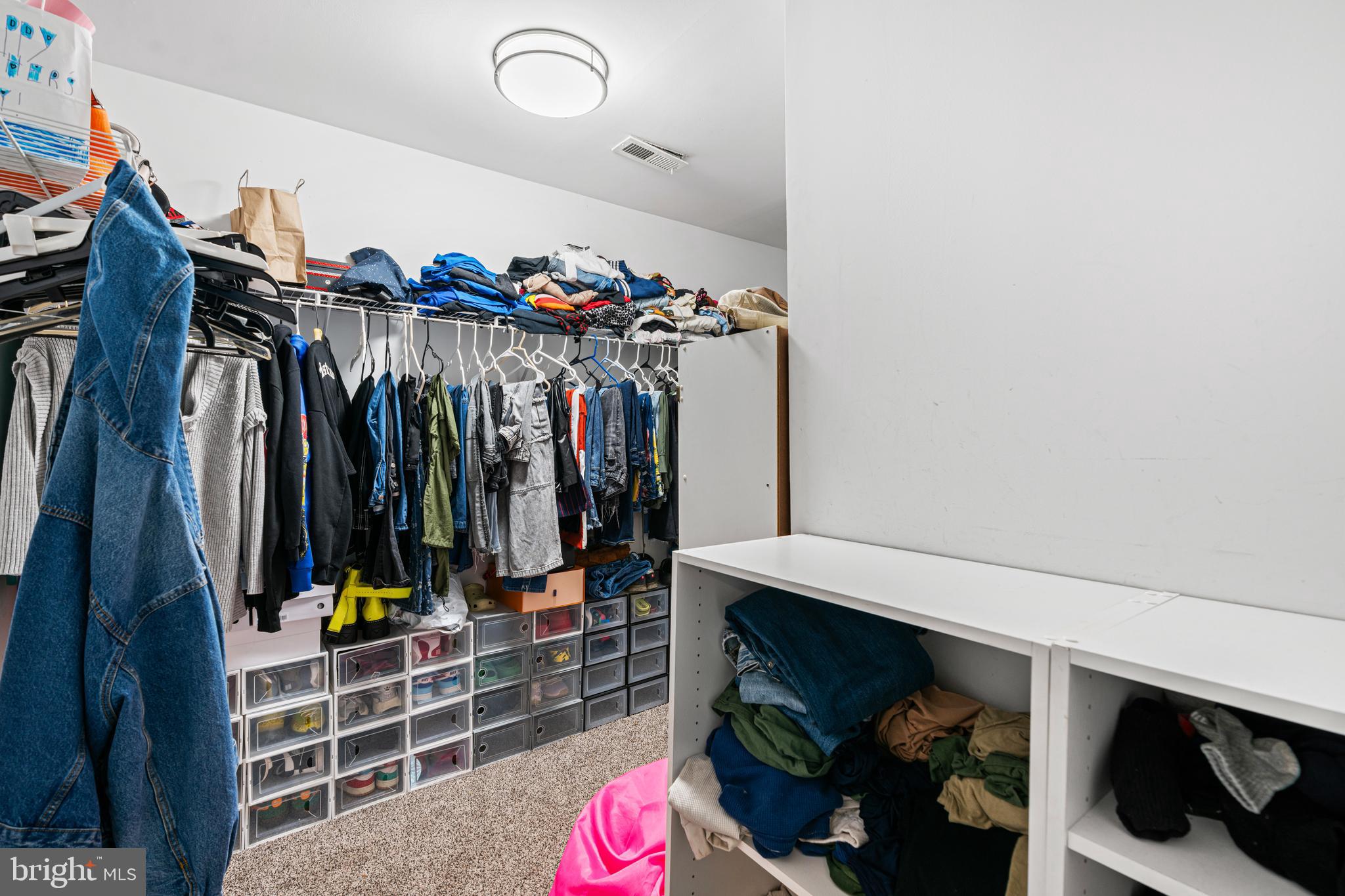 2307 SUNNYHILL AVENUE