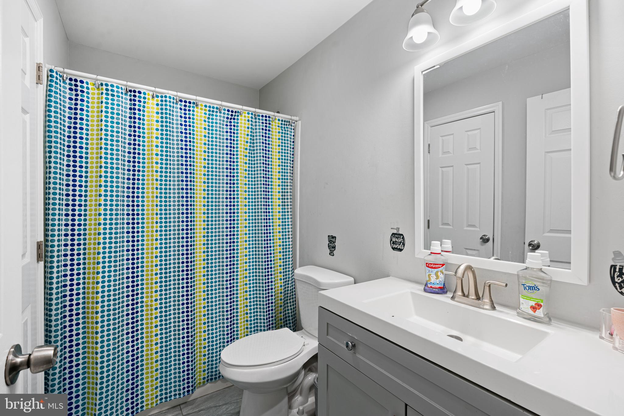 2307 SUNNYHILL AVENUE