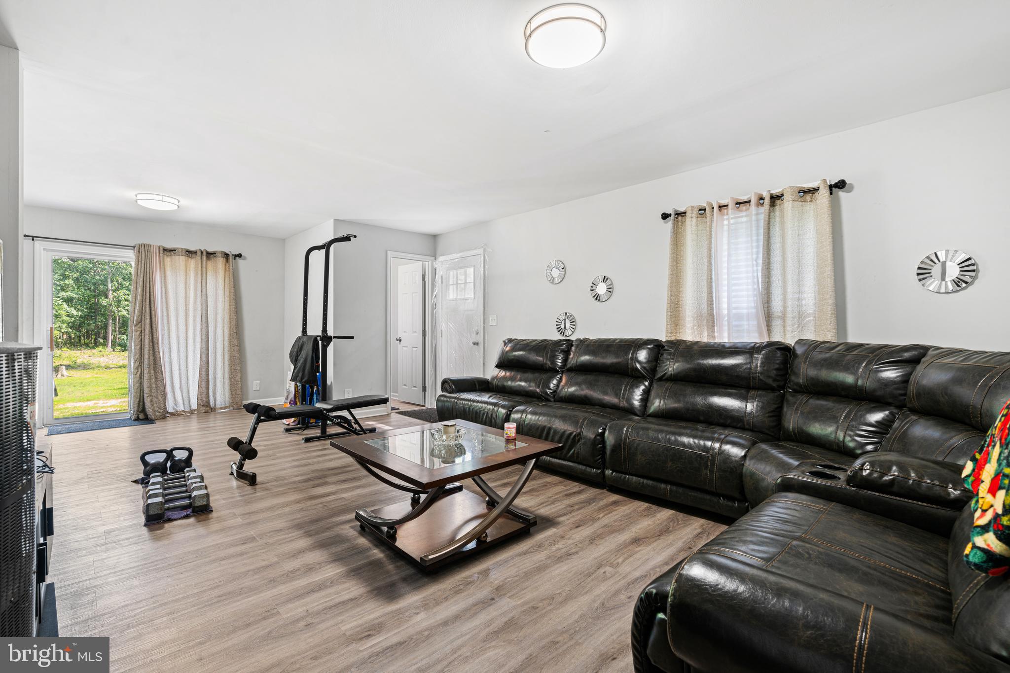 2307 SUNNYHILL AVENUE