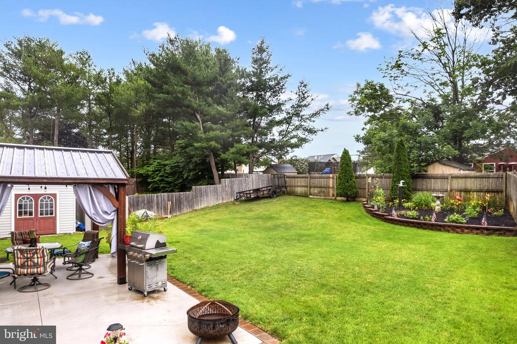 817 Richmond Dr, -9407, United States