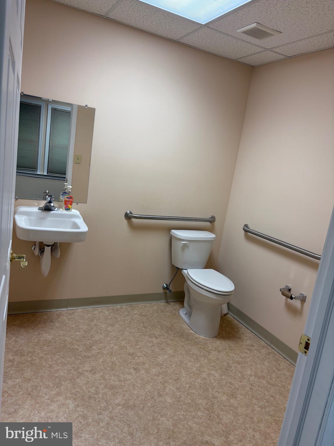 300 WEST AVENUE SUITE D