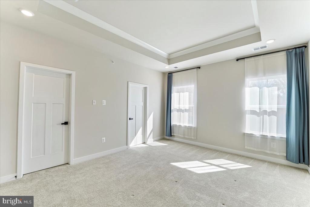 115 NICHOLAS PLACE