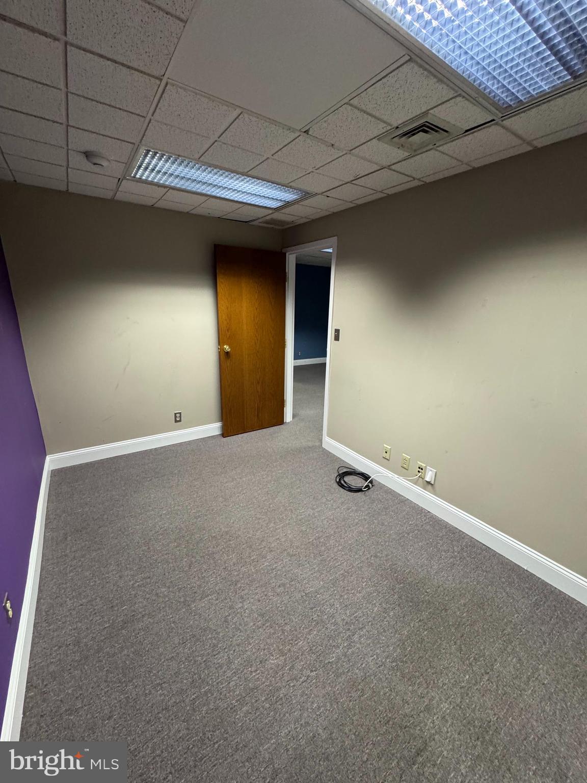 100 E CHESTER PIKE 5