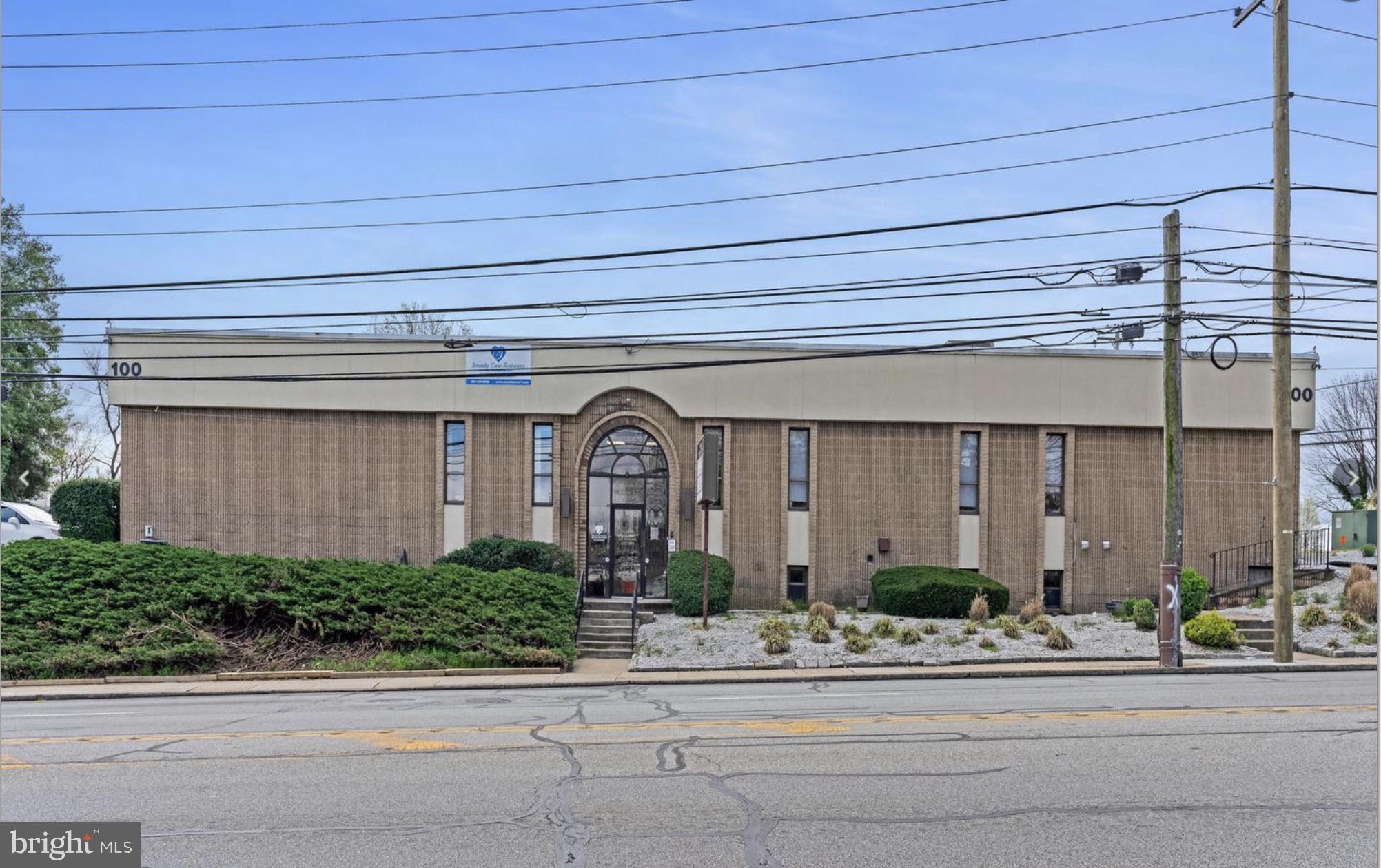 100 E CHESTER PIKE 5