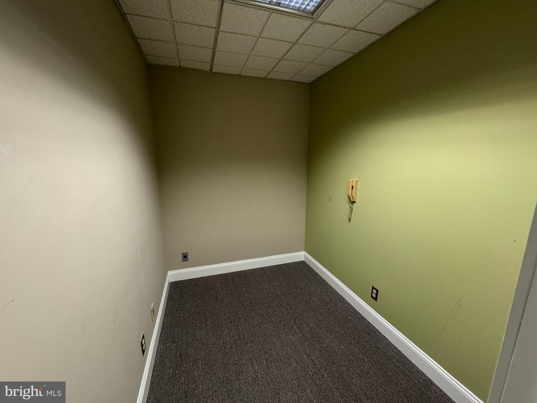 100 E CHESTER PIKE 5