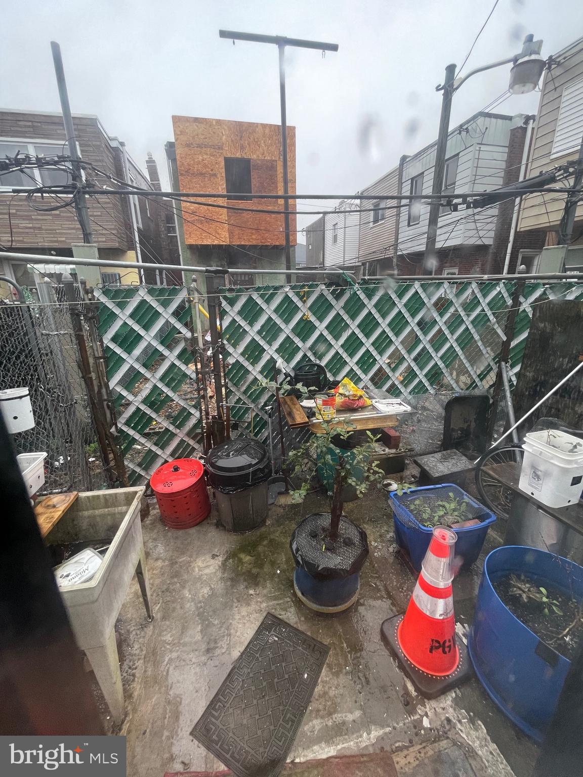 1944 DUDLEY STREET