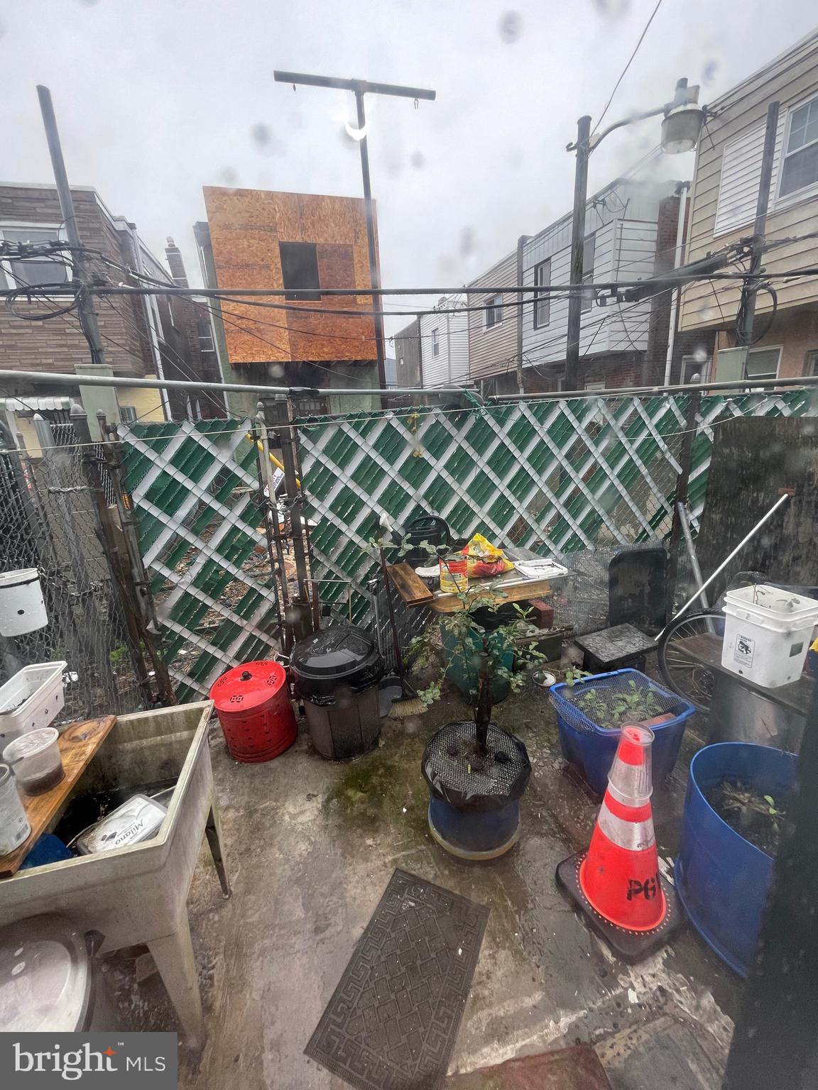 1944 DUDLEY STREET