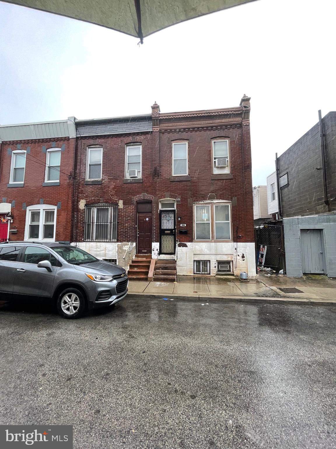 1944 DUDLEY STREET