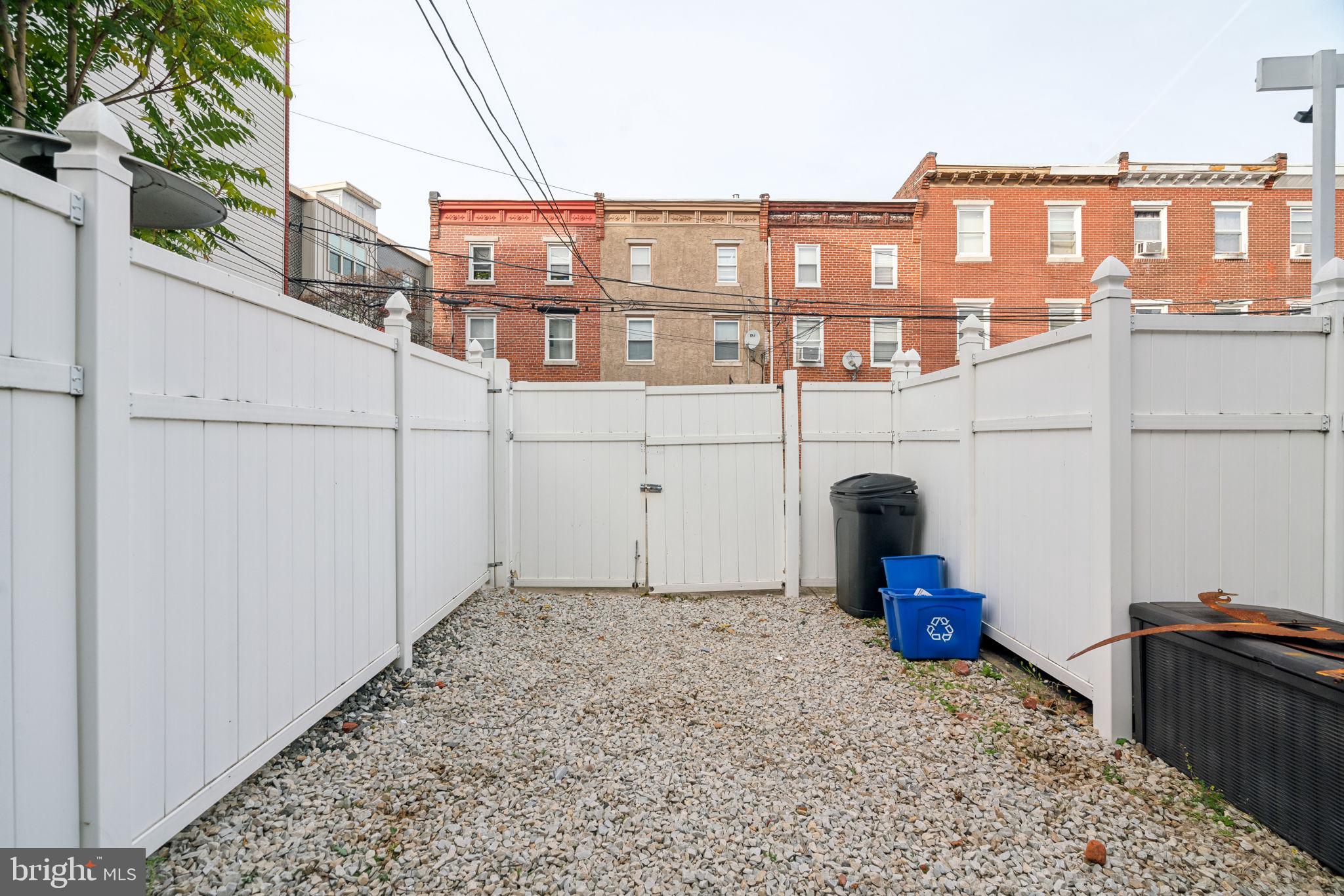 1623 FAIRMOUNT AVENUE A