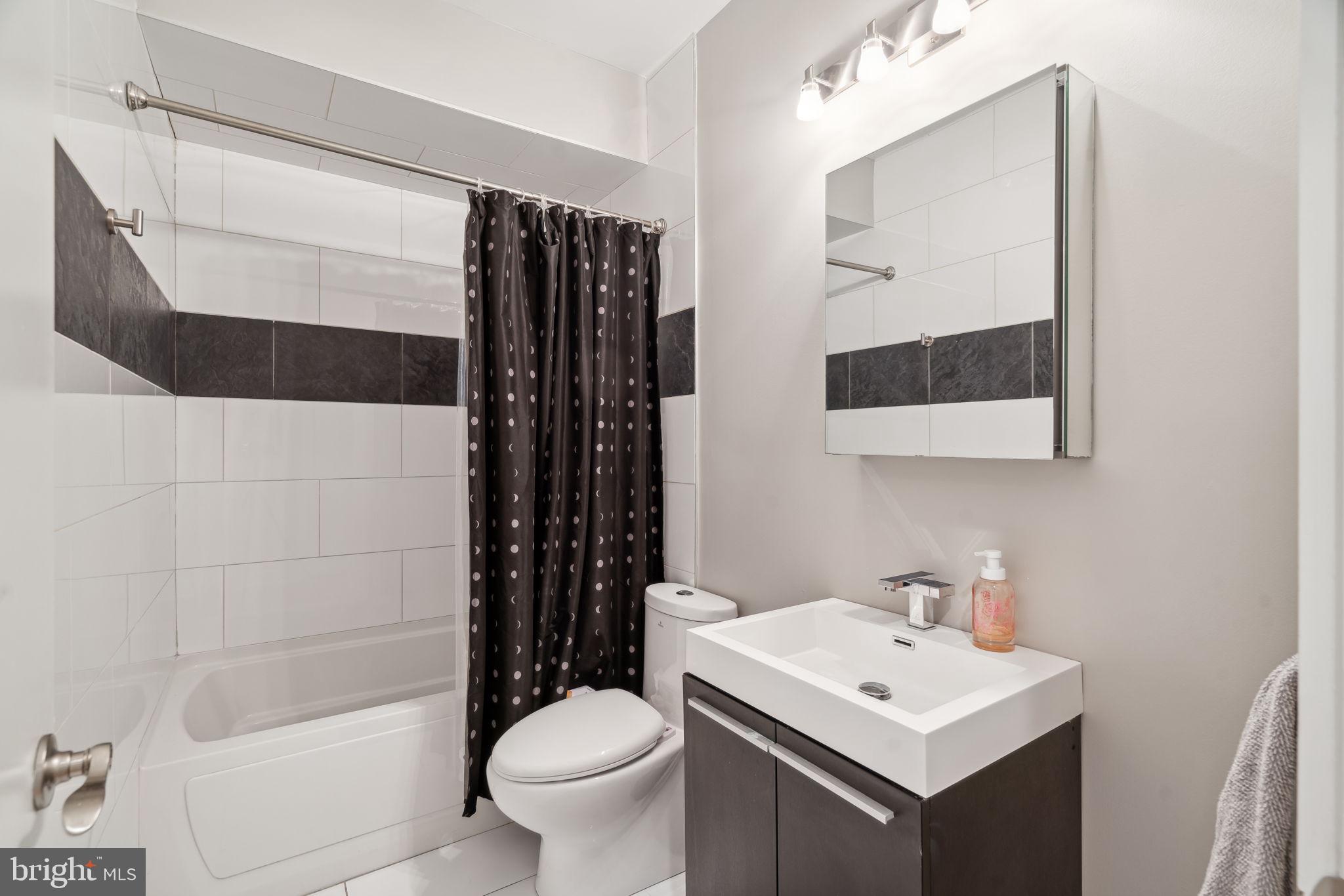 1623 FAIRMOUNT AVENUE A