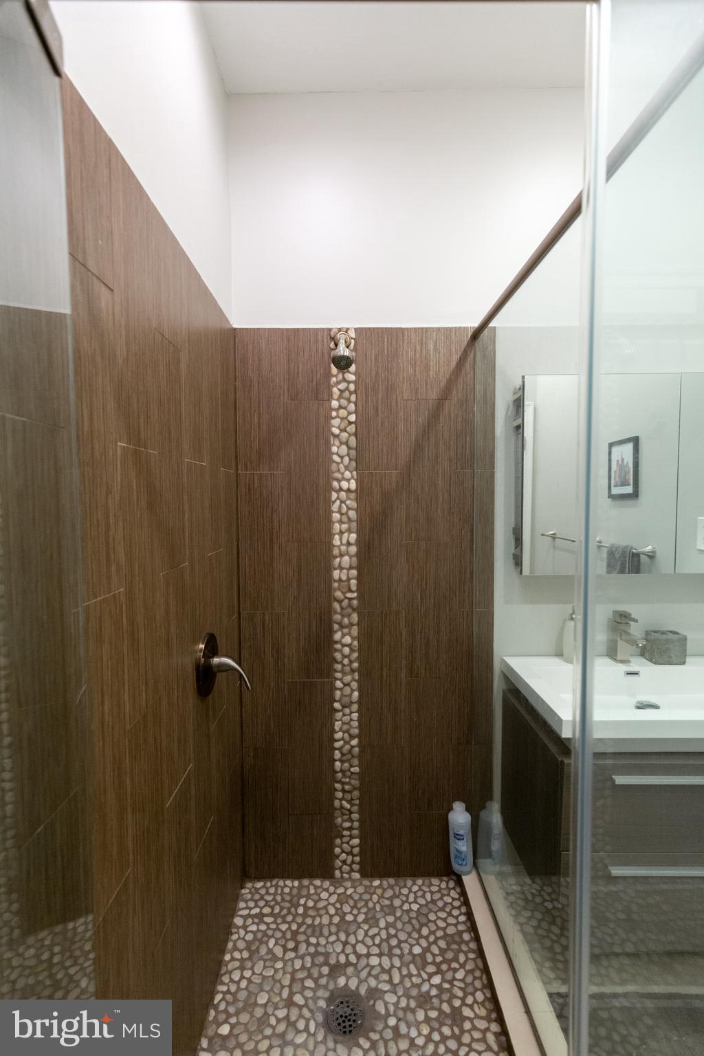 1343 LOMBARD STREET A