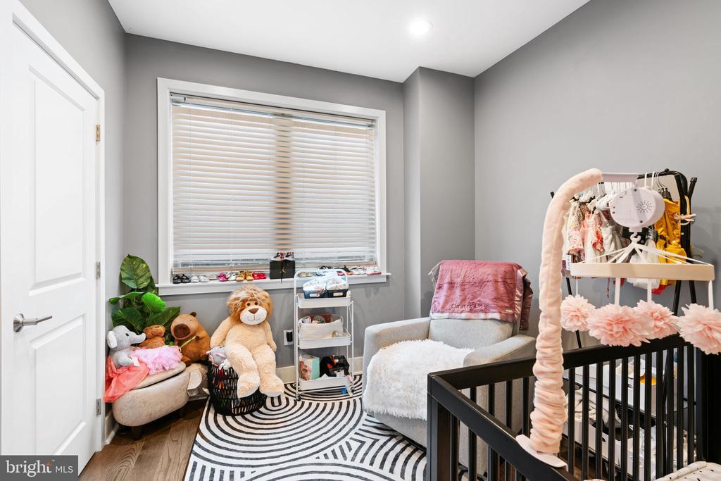 2607 TULIP STREET