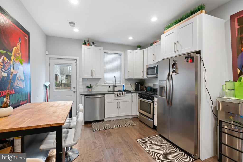 2607 TULIP STREET
