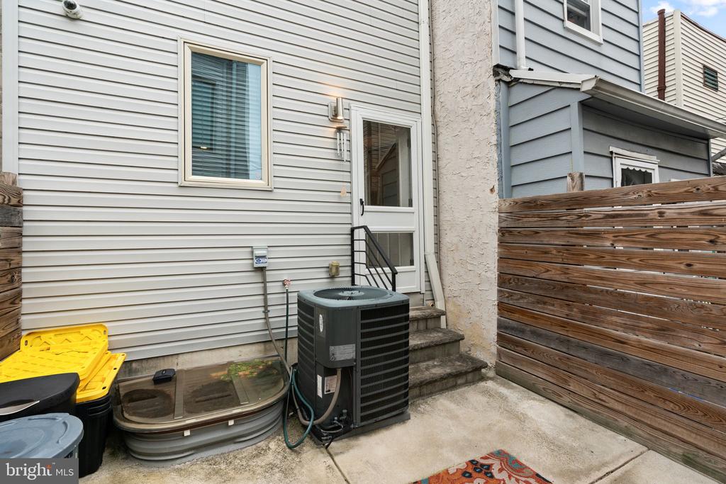 2607 TULIP STREET