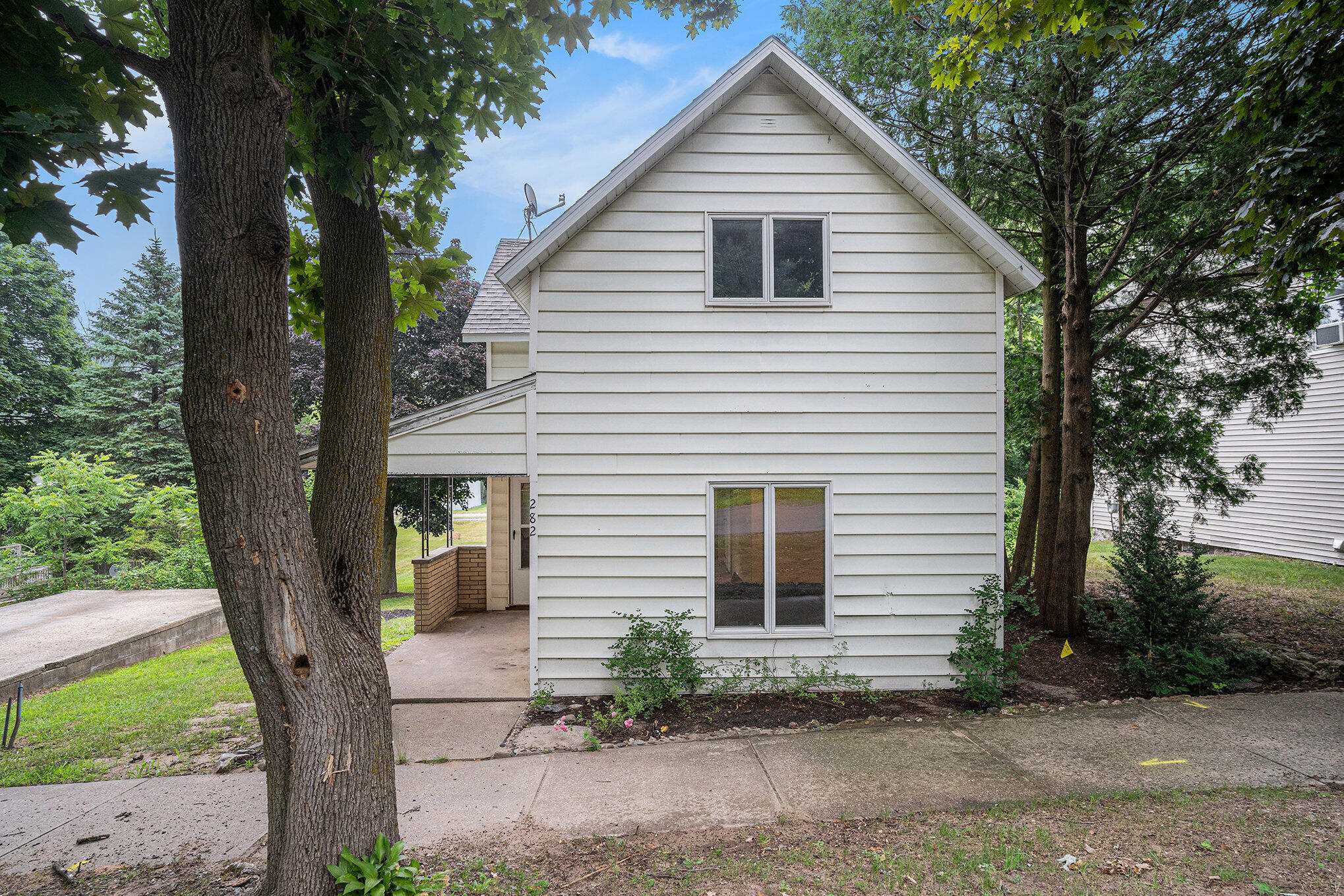 282 Walnut Street Street