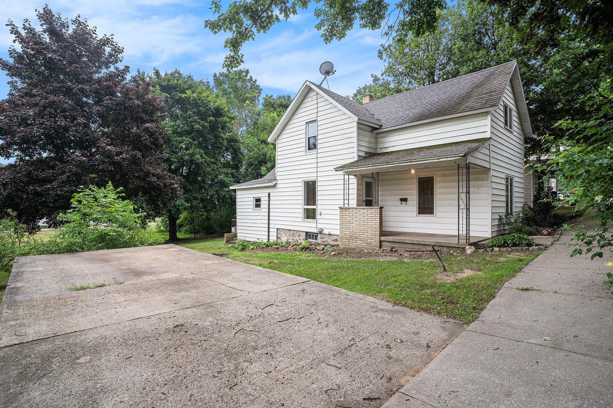 282 Walnut Street Street