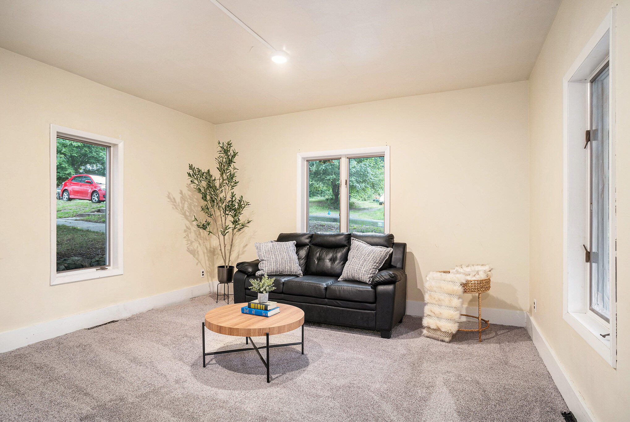 282 Walnut Street Street