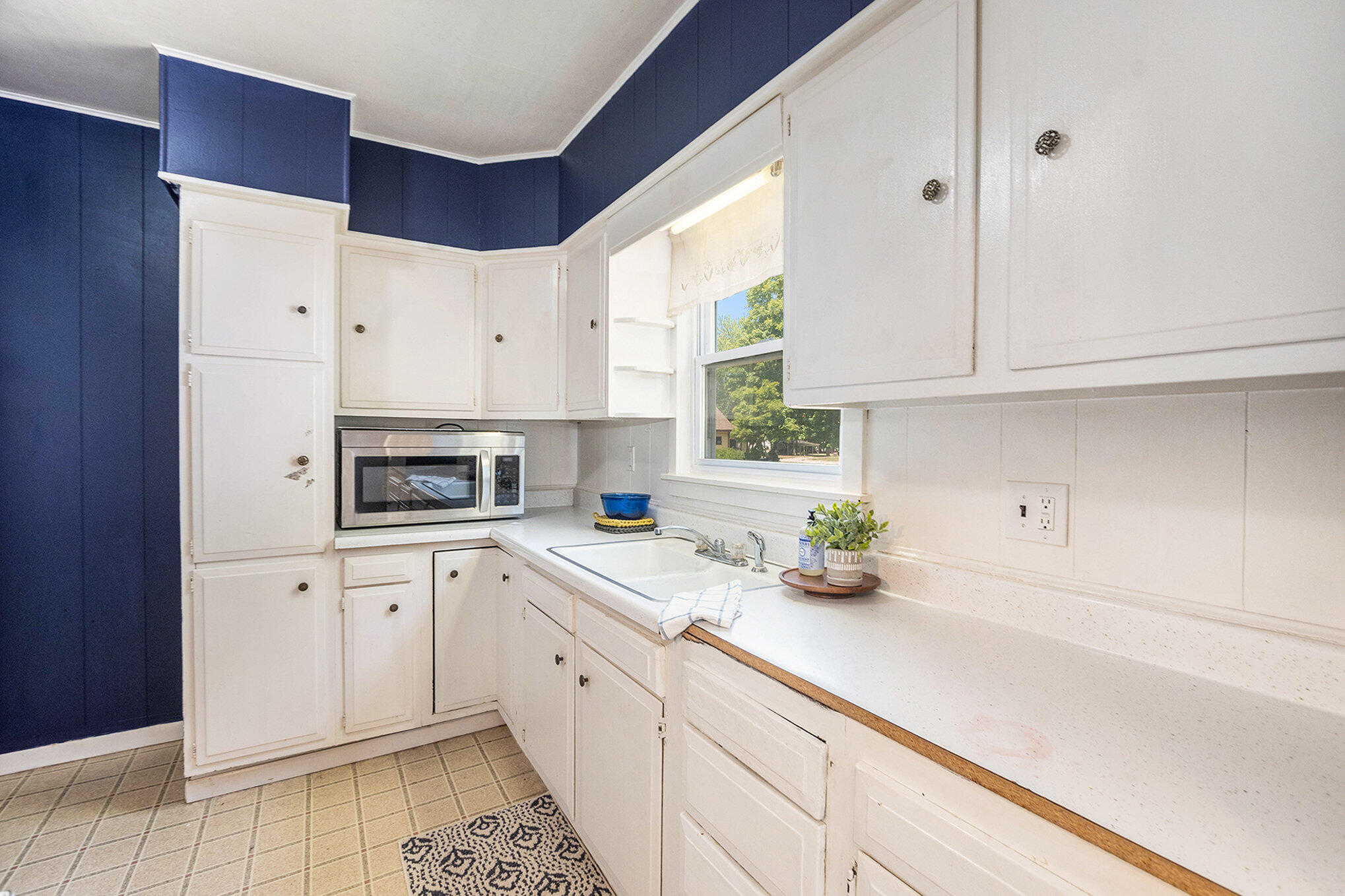 419 S Griswold Street