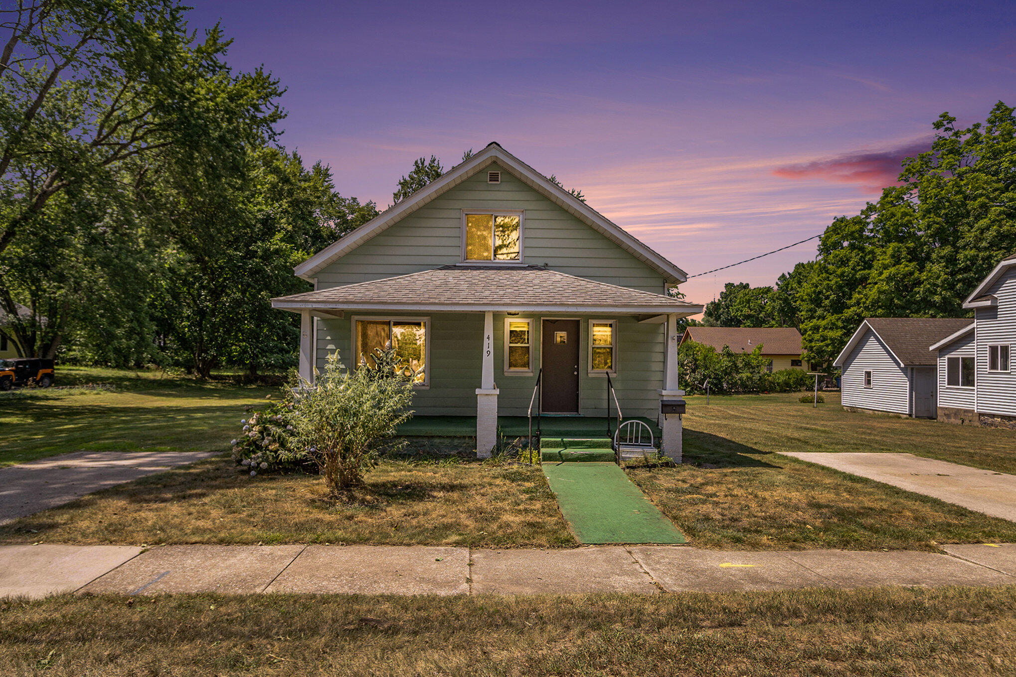 419 S Griswold Street